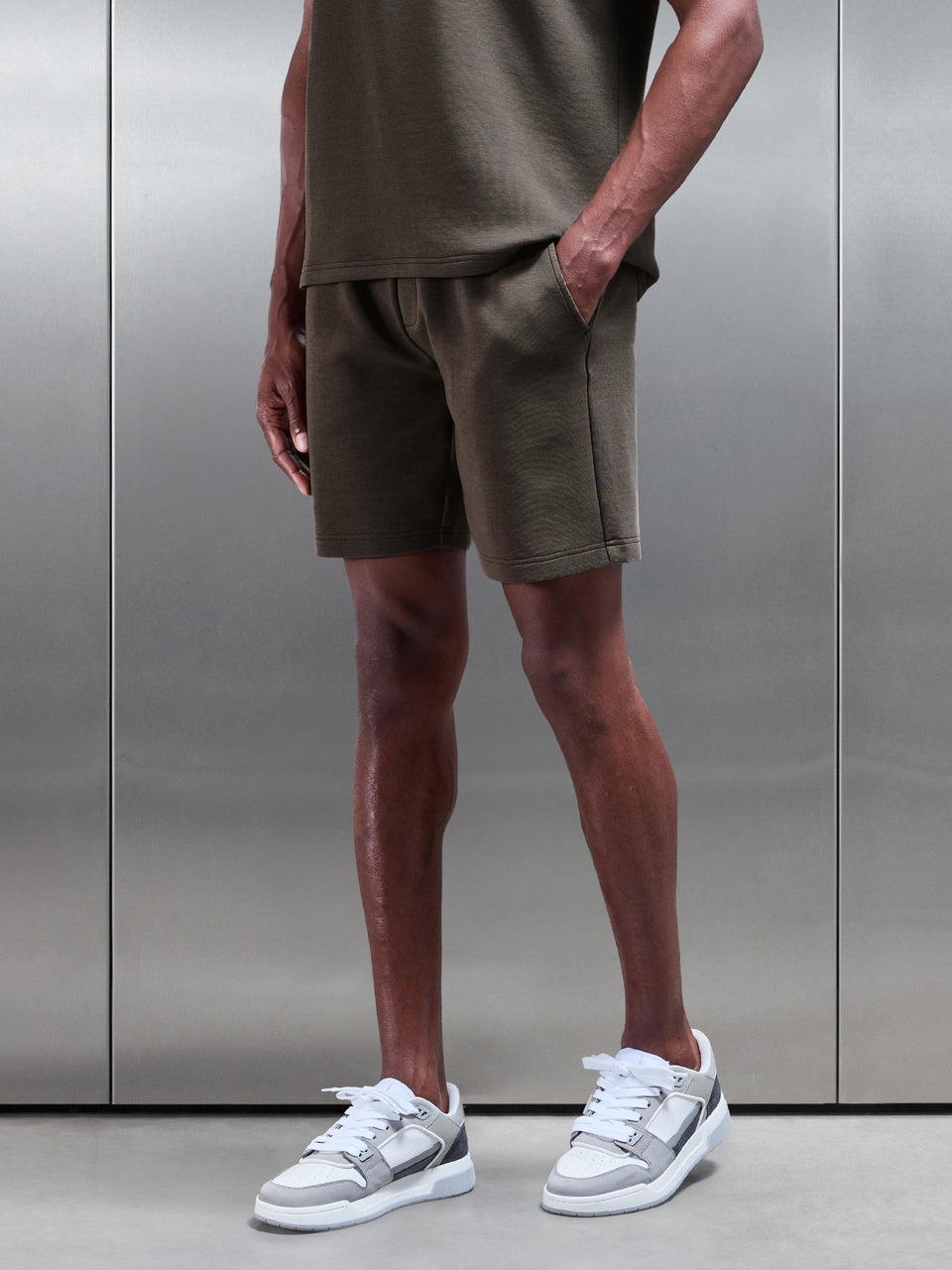 Everyday Luxe Relaxed Short in Brown