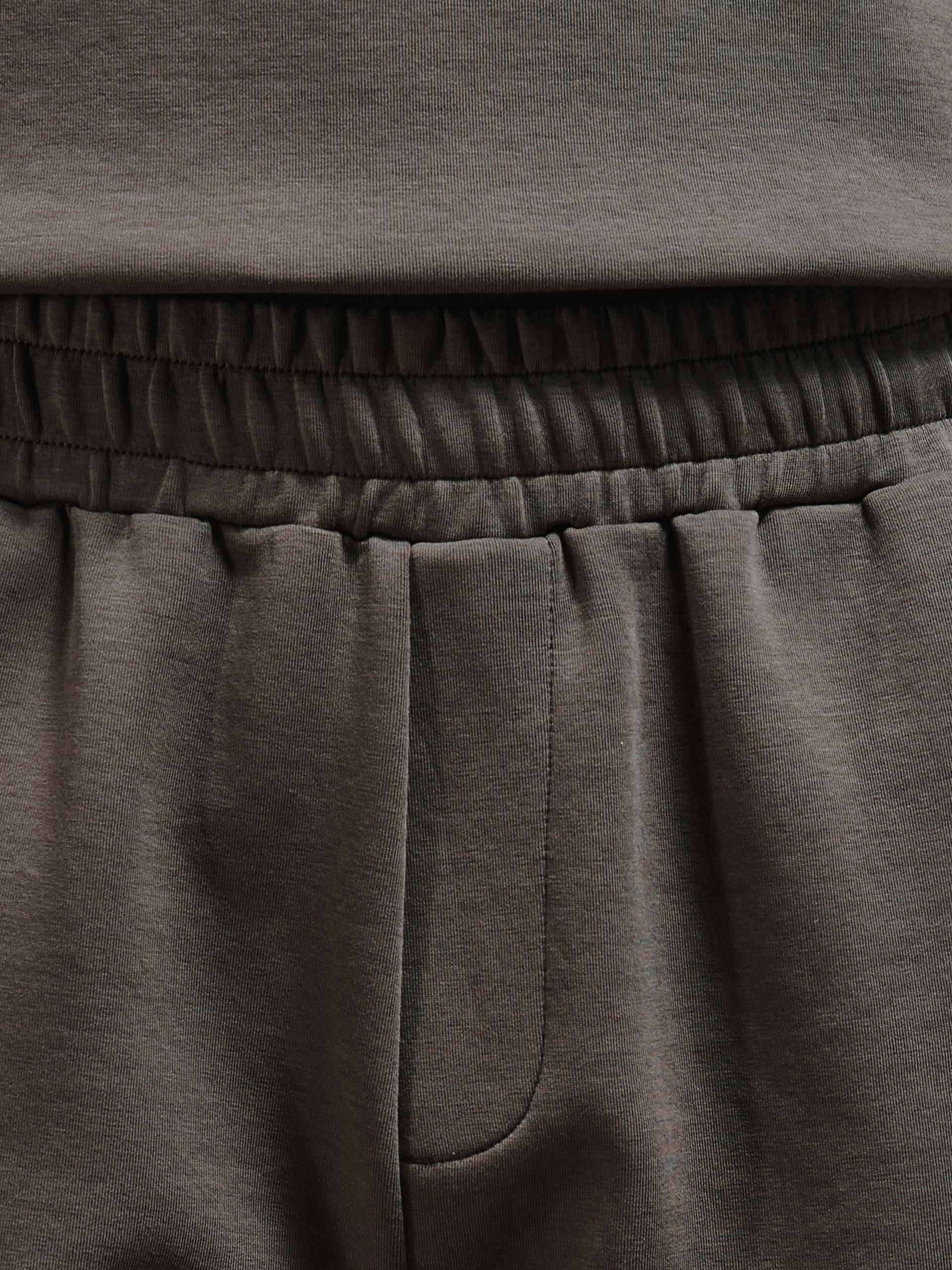 Everyday Luxe Relaxed Short in Brown