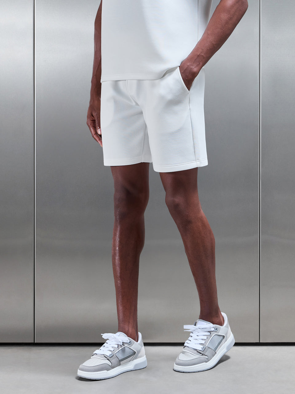 Everyday Luxe Relaxed Short in Off White