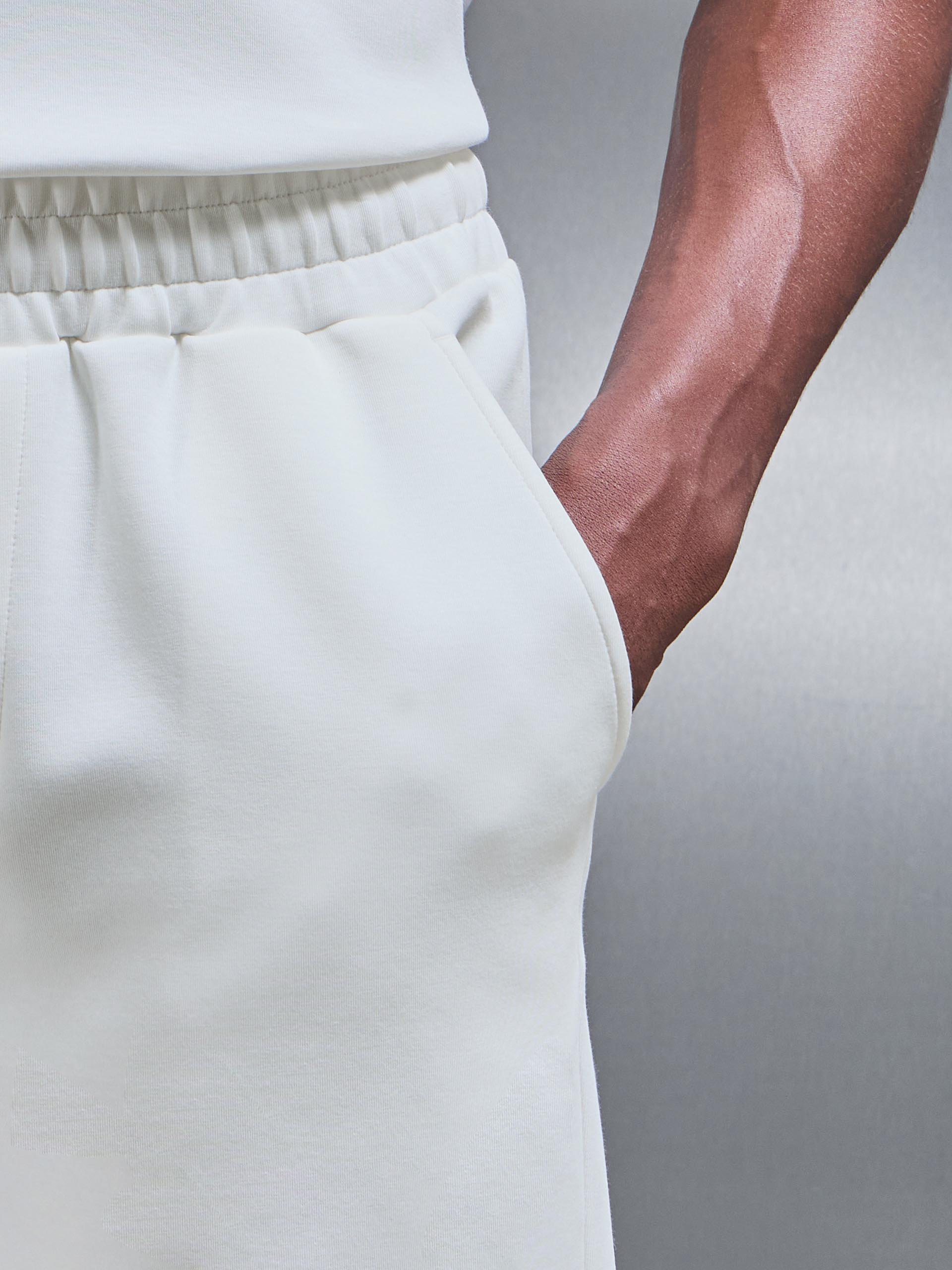 Everyday Luxe Relaxed Short in Off White