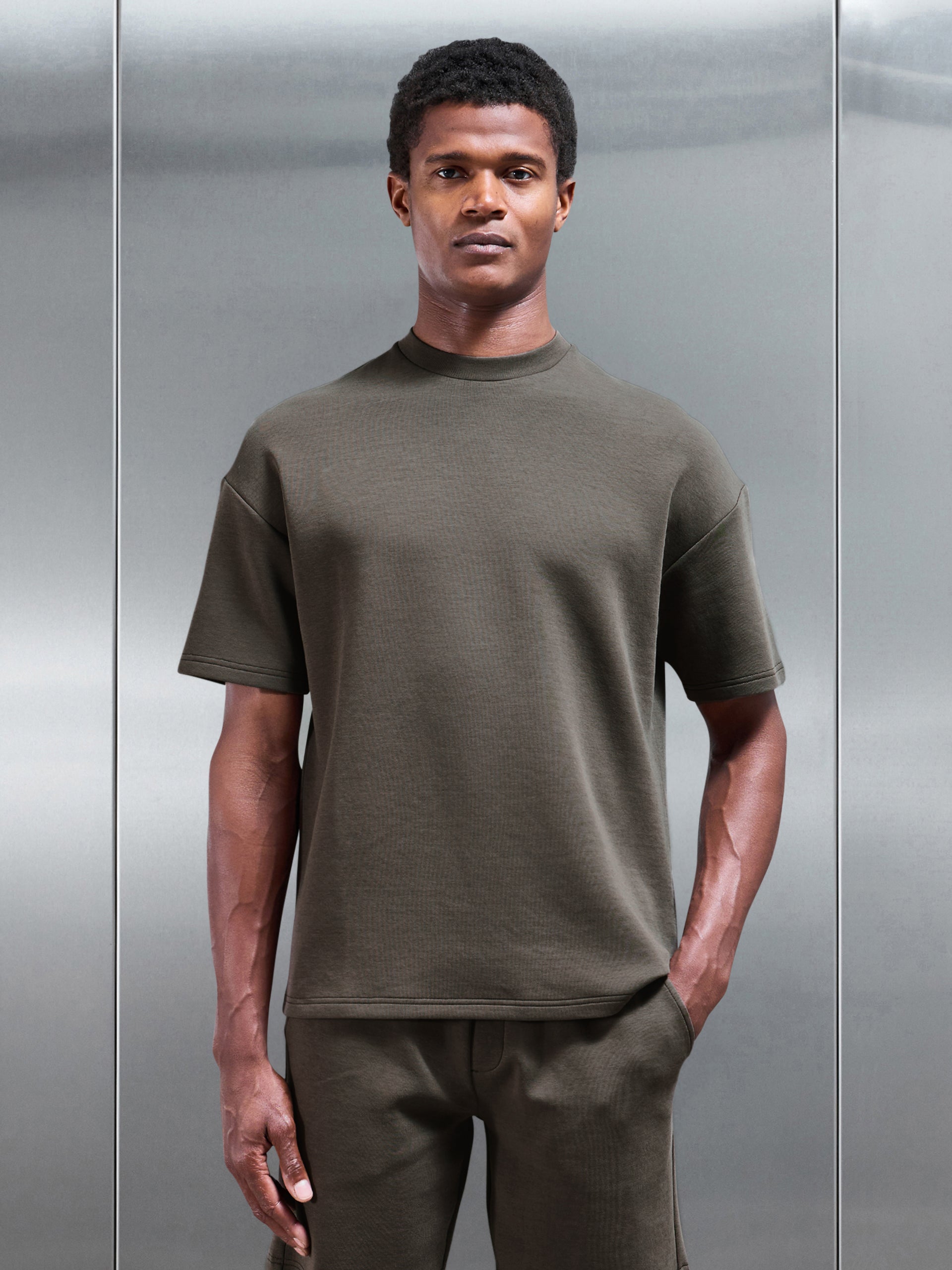 Everyday Luxe Relaxed T-Shirt in Brown