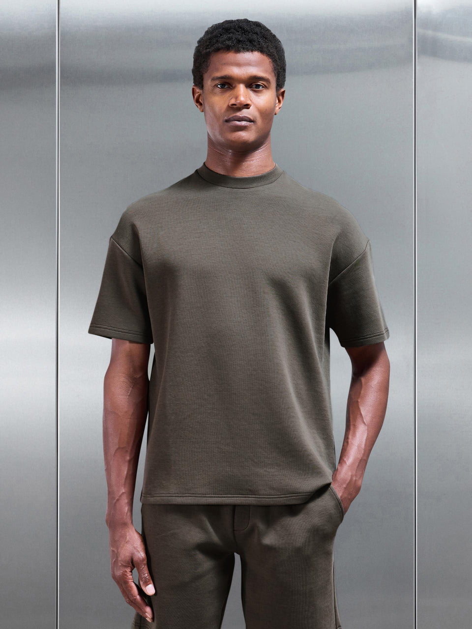 Everyday Luxe Relaxed T-Shirt in Brown