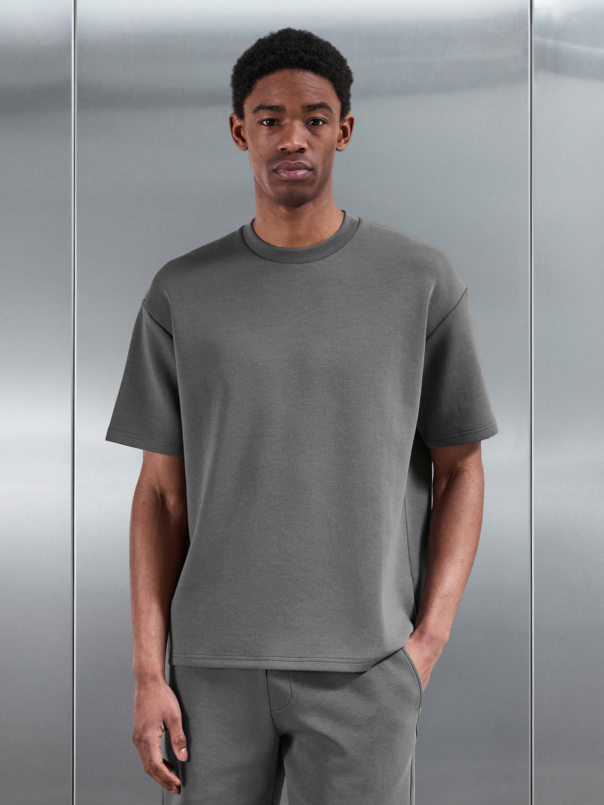 Everyday Luxe Relaxed T-Shirt in Grey