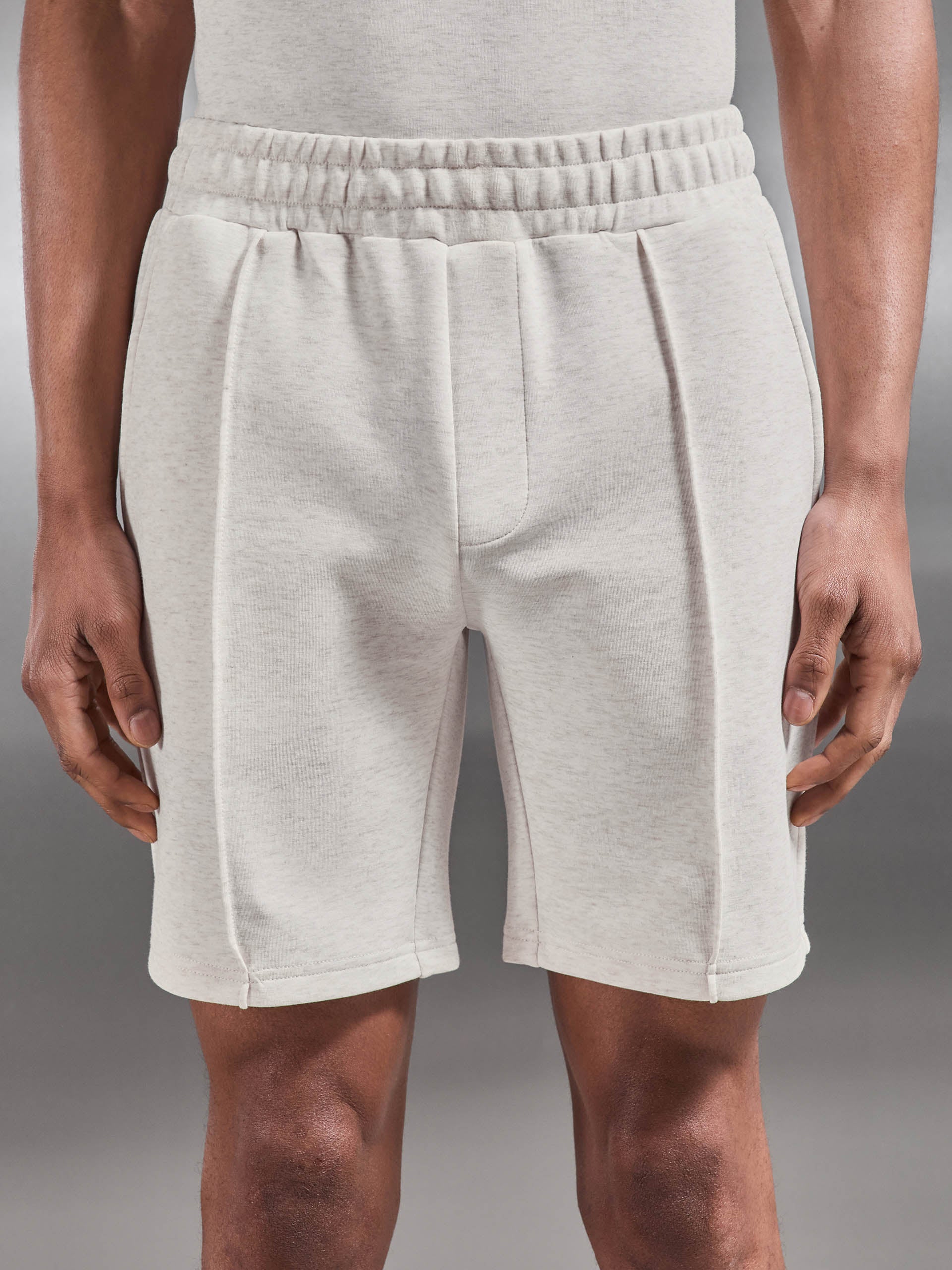 Everyday Luxe Short in Oatmeal