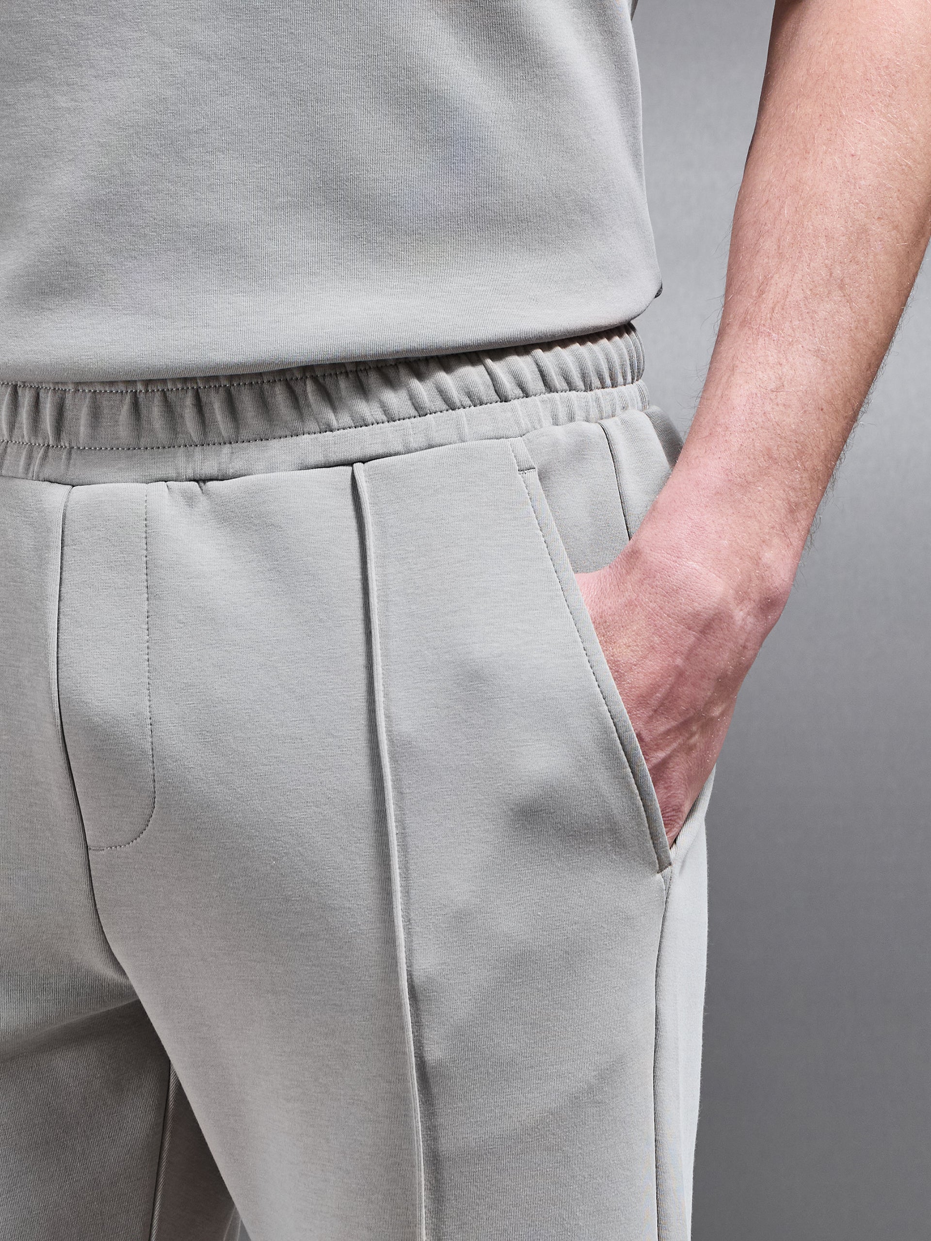 Everyday Luxe Slim Fit Jogger in Stone