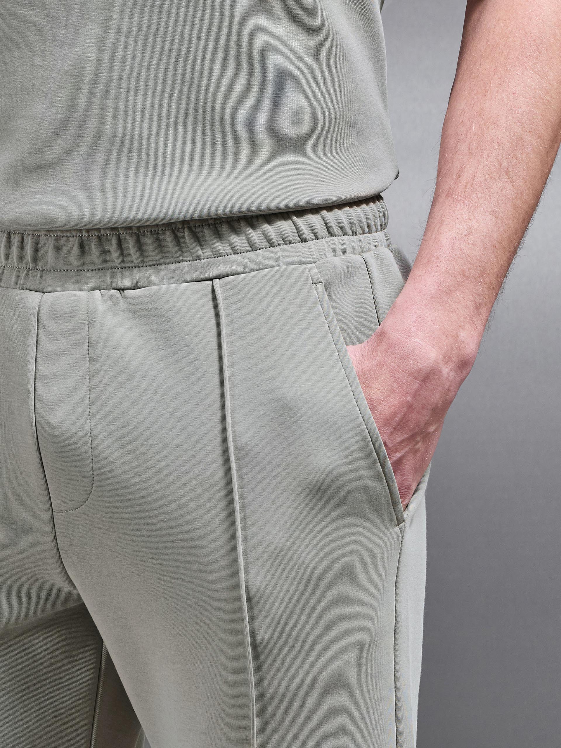 Everyday Luxe Slim Fit Jogger in Stone