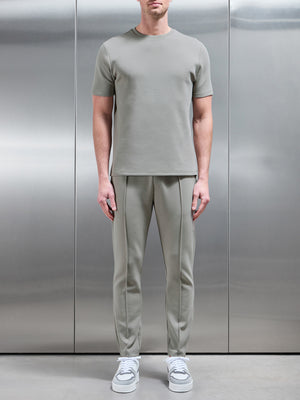 Everyday Luxe Slim Fit Jogger in Stone