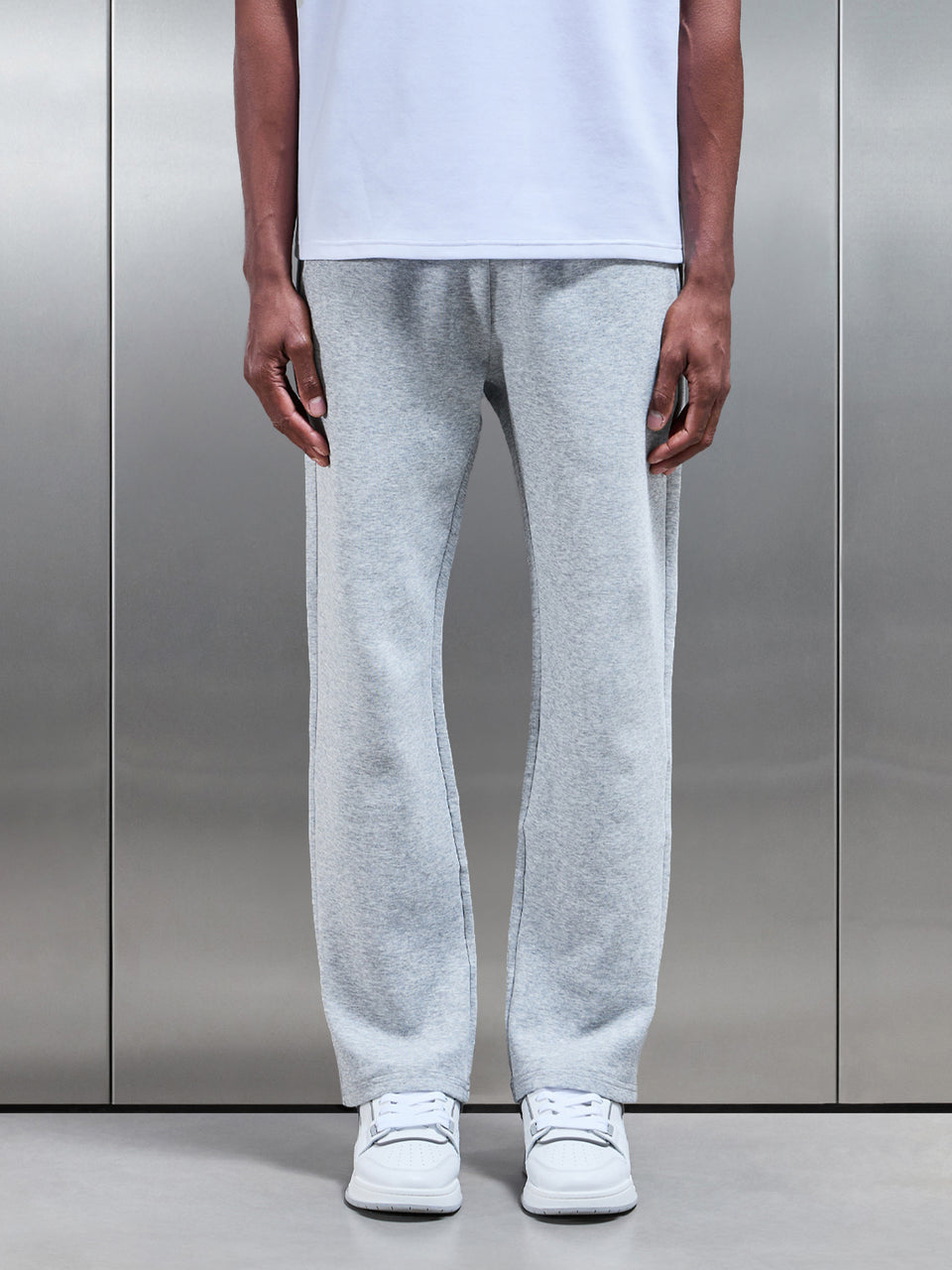 Everyday Luxe Straight Leg Jogger in Marl Grey