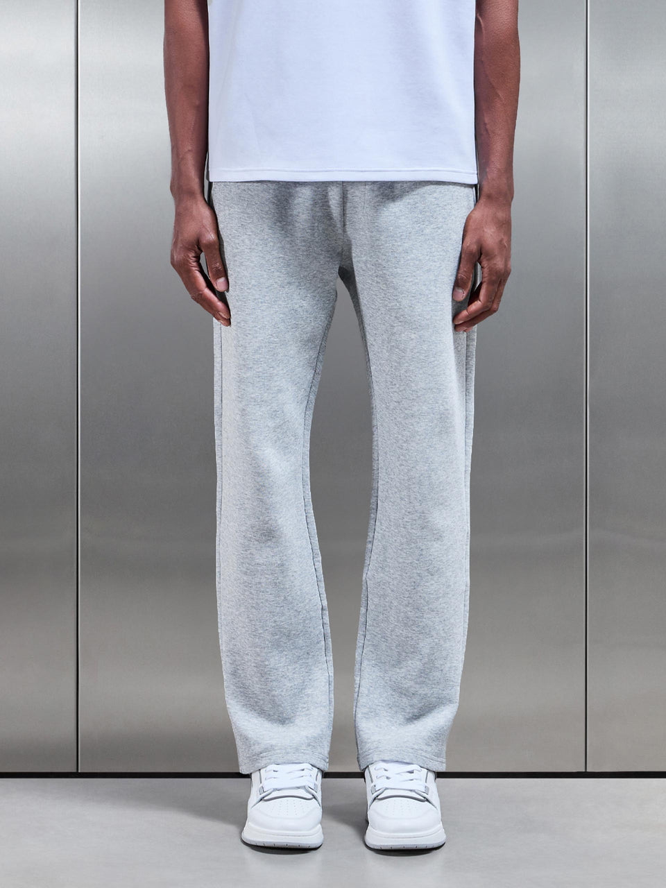 Everyday Luxe Straight Leg Jogger in Marl Grey
