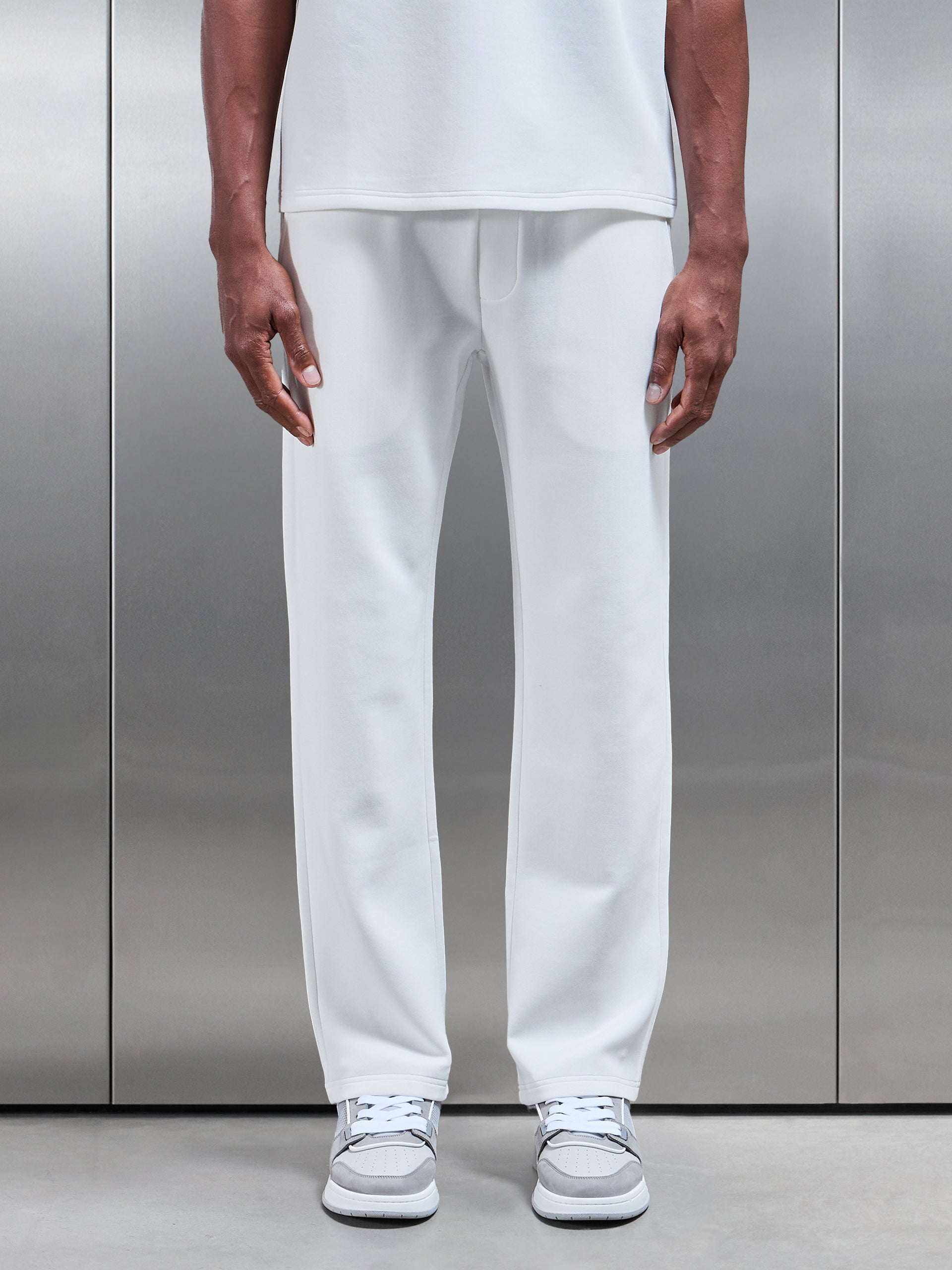 Everyday Luxe Straight Leg Jogger in Off White