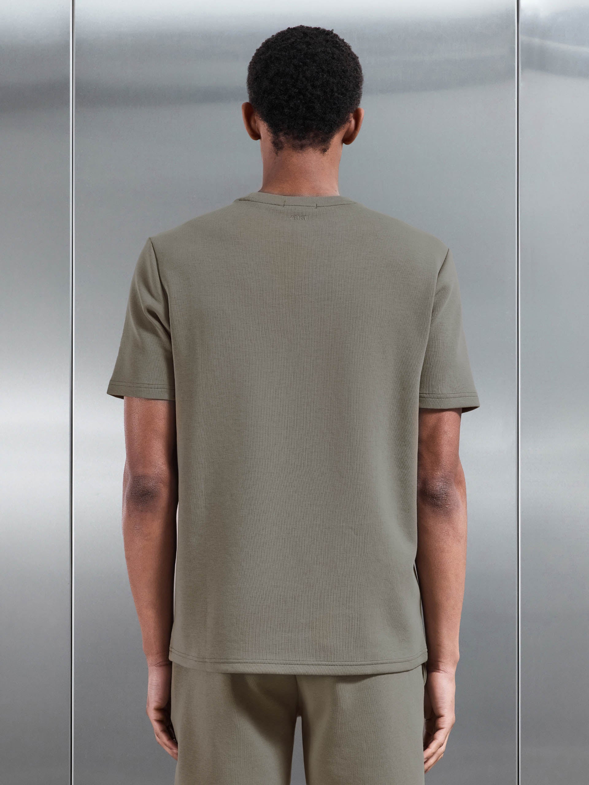 Everyday Luxe T-Shirt in Olive