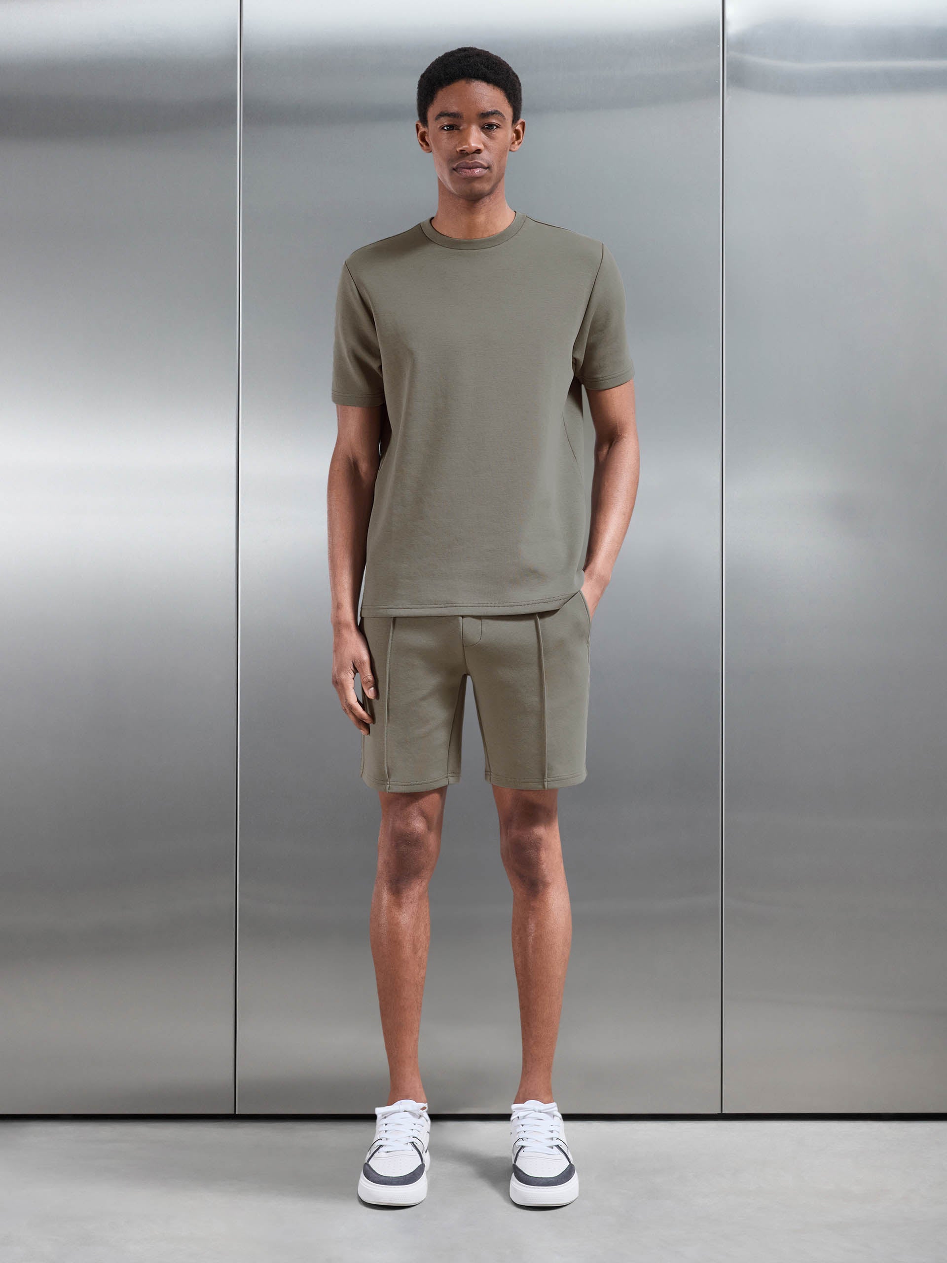 Everyday Luxe T-Shirt in Olive