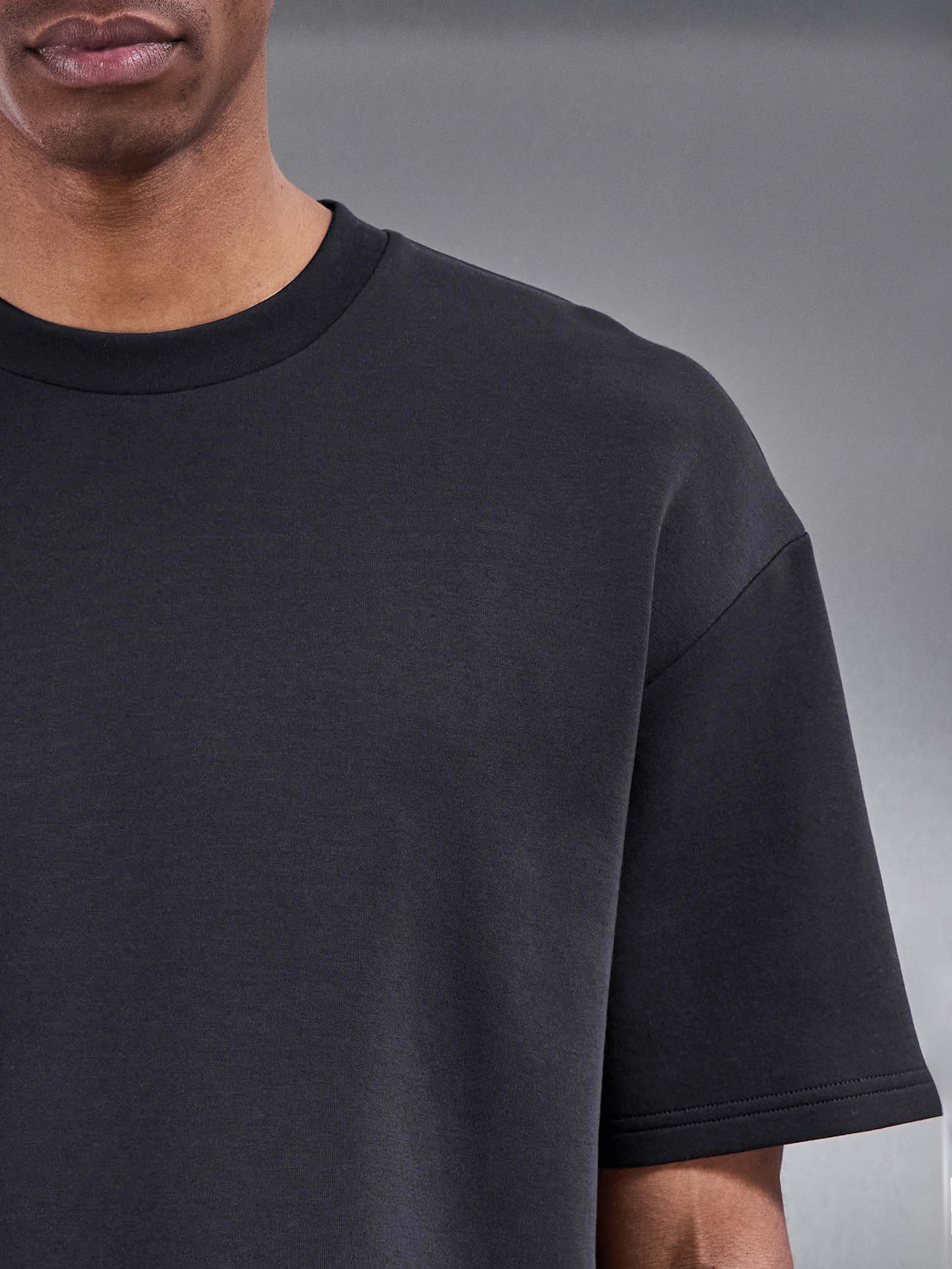 Everyday Luxe Relaxed T-Shirt in Black