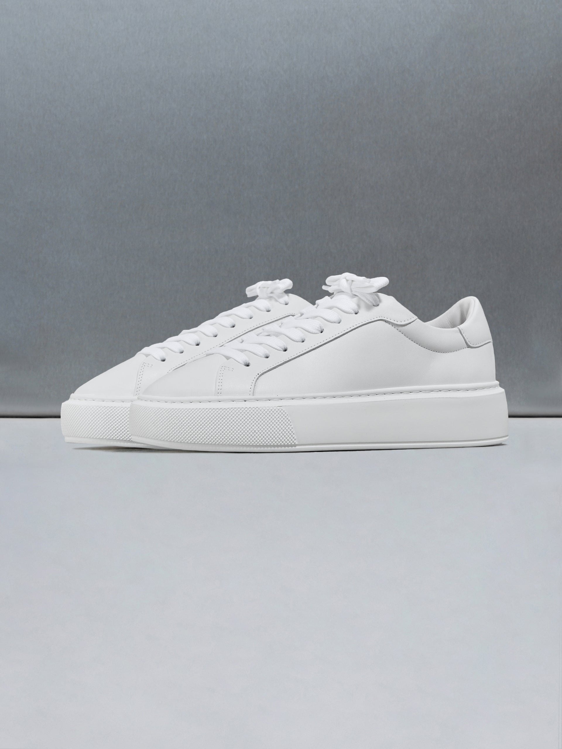 Essential Leather Trainer in White