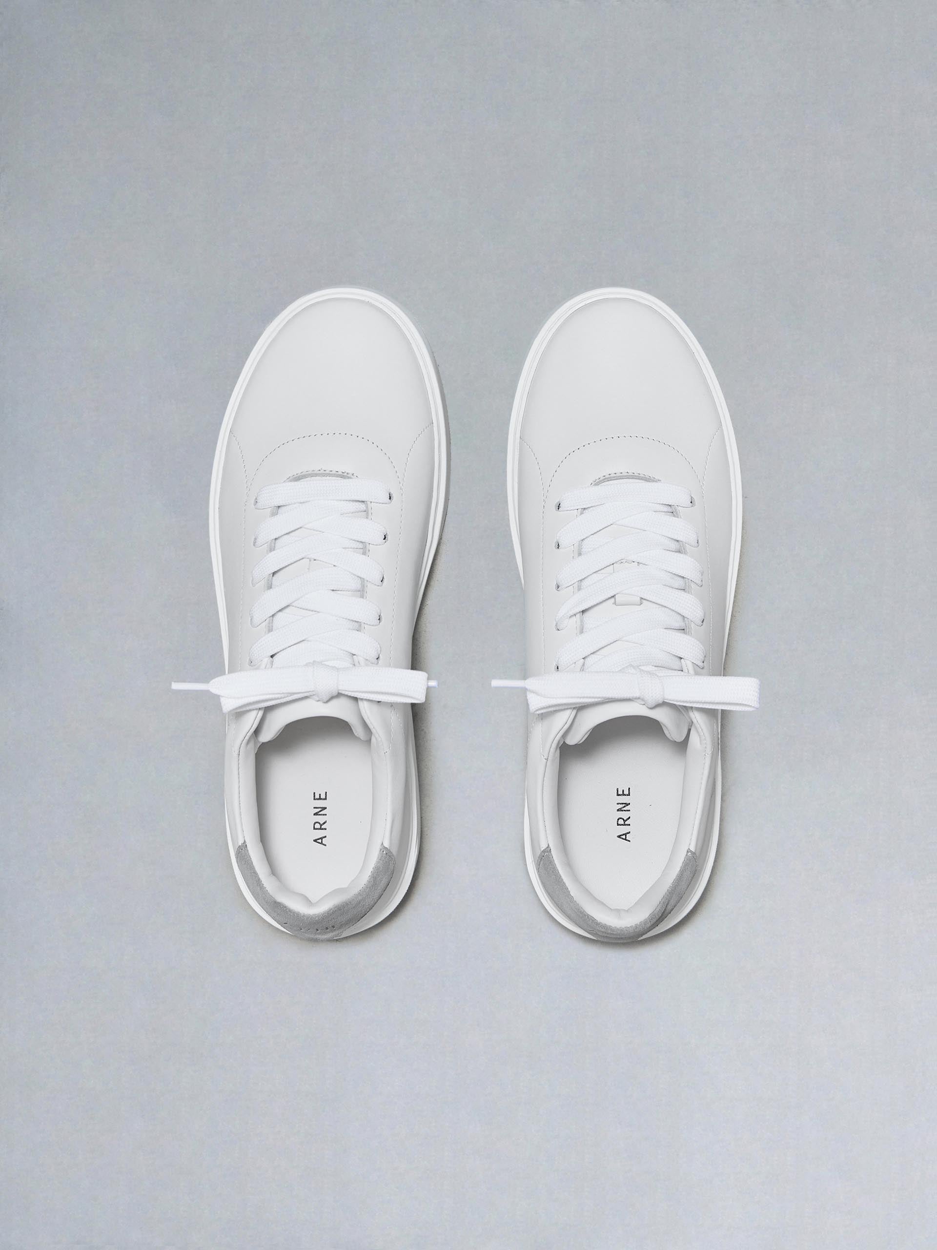 Everyday Leather Trainer in White Grey