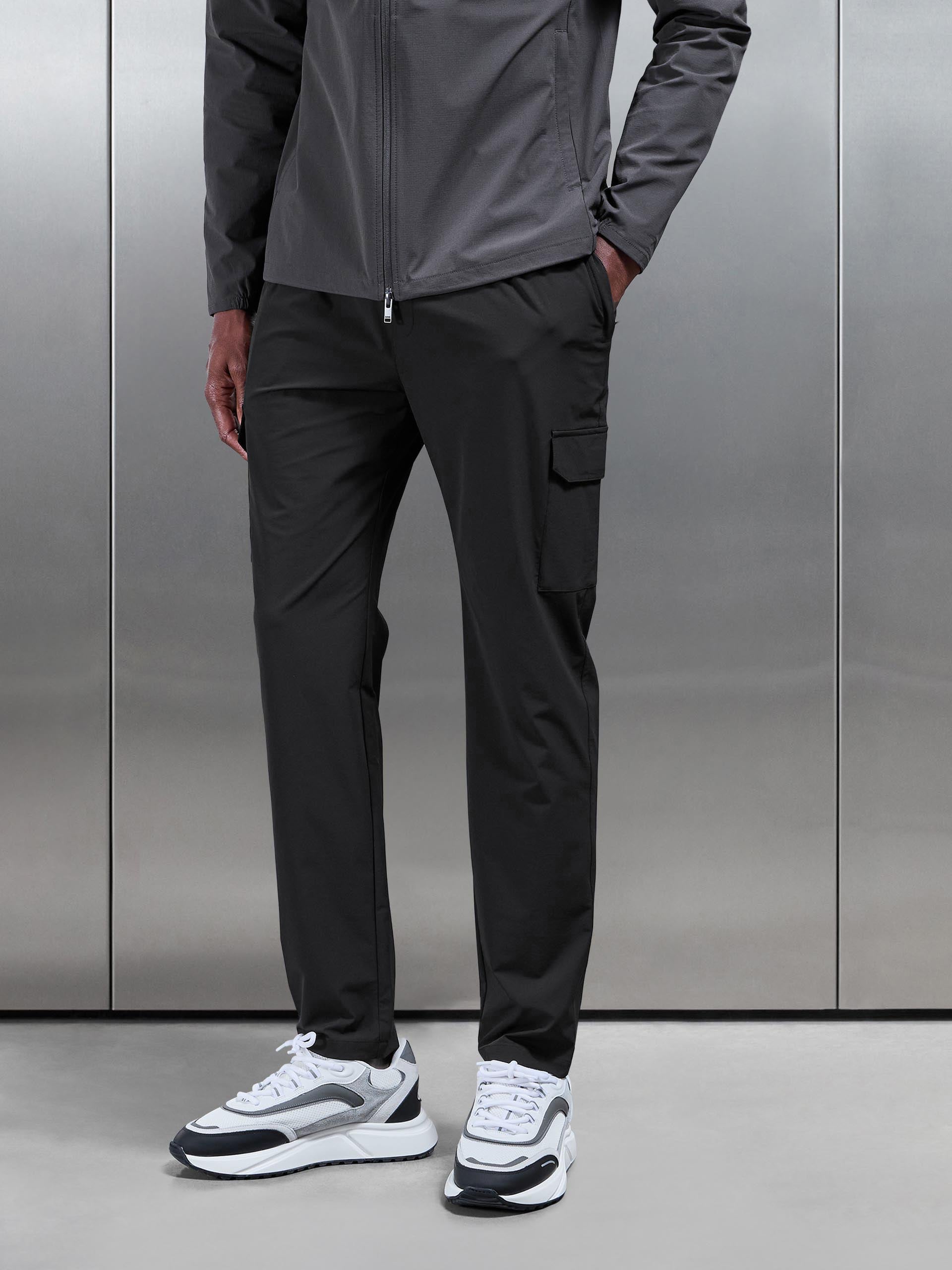 Flat Pocket Cargo Pant in Black
