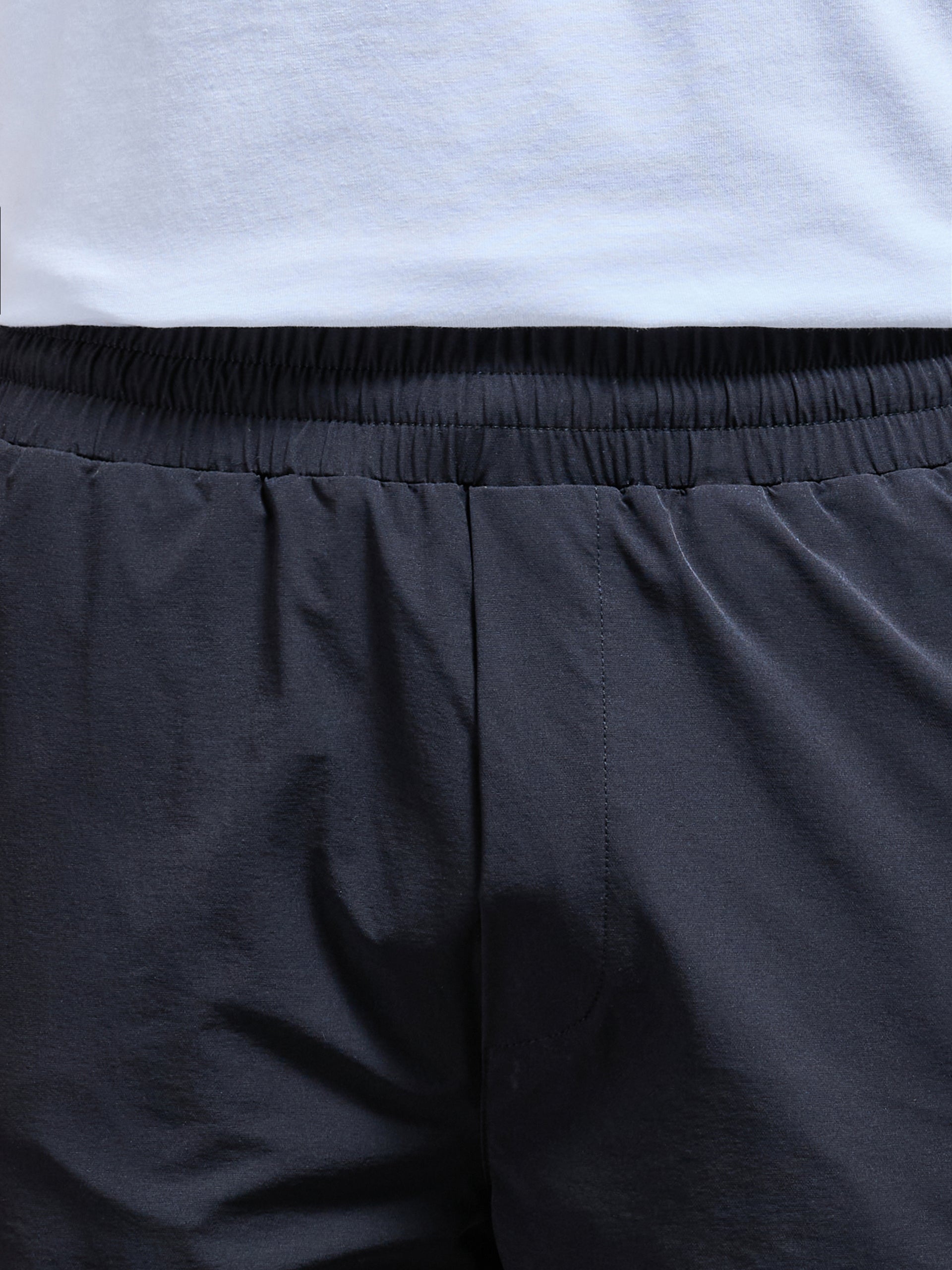 Flat Pocket Technical Cargo Short in Black