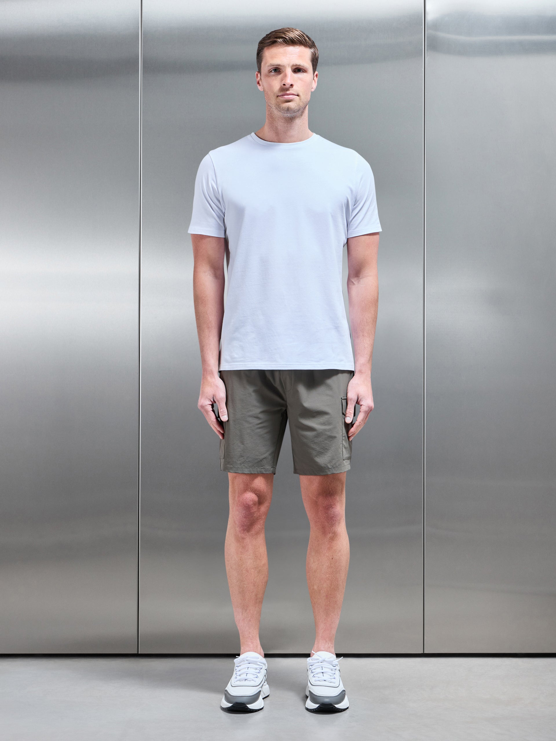 Flat Pocket Technical Cargo Short in Olive