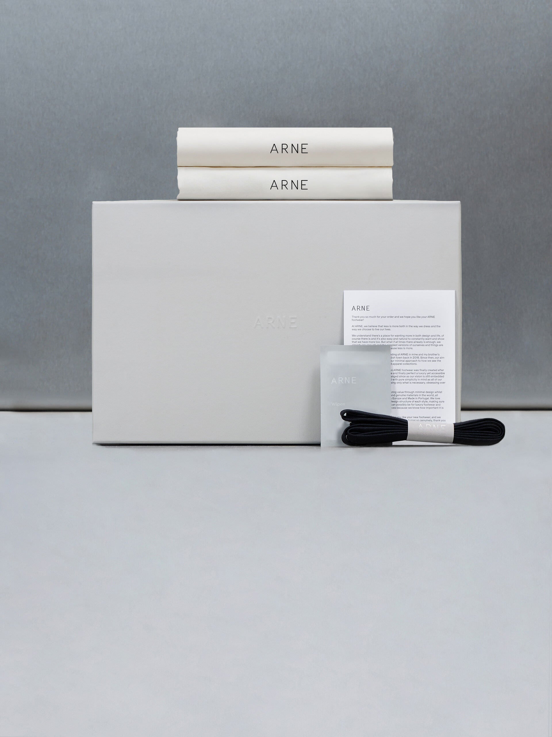 Classic Court Trainer in Black