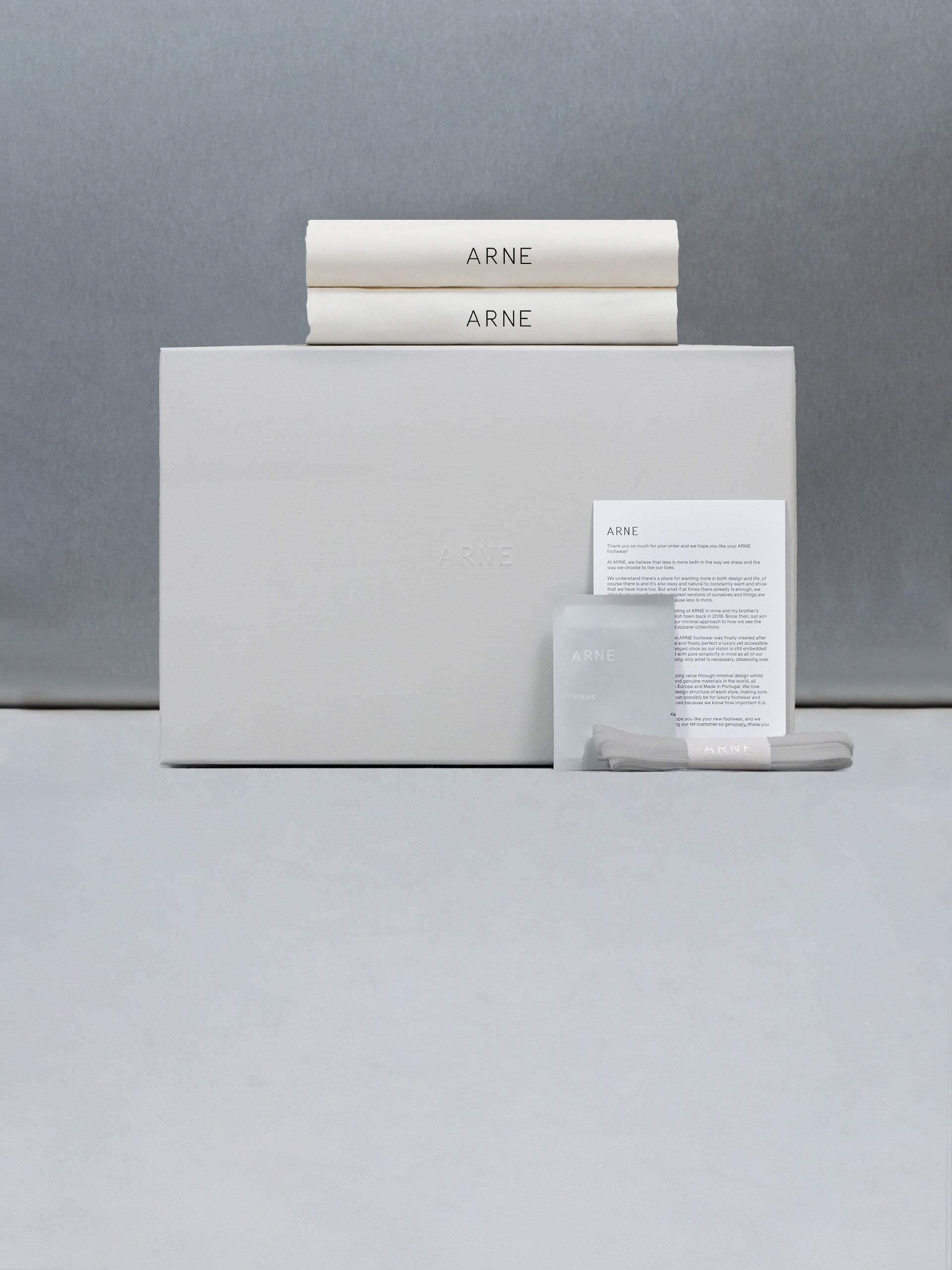 Flow Runner in Triple Grey