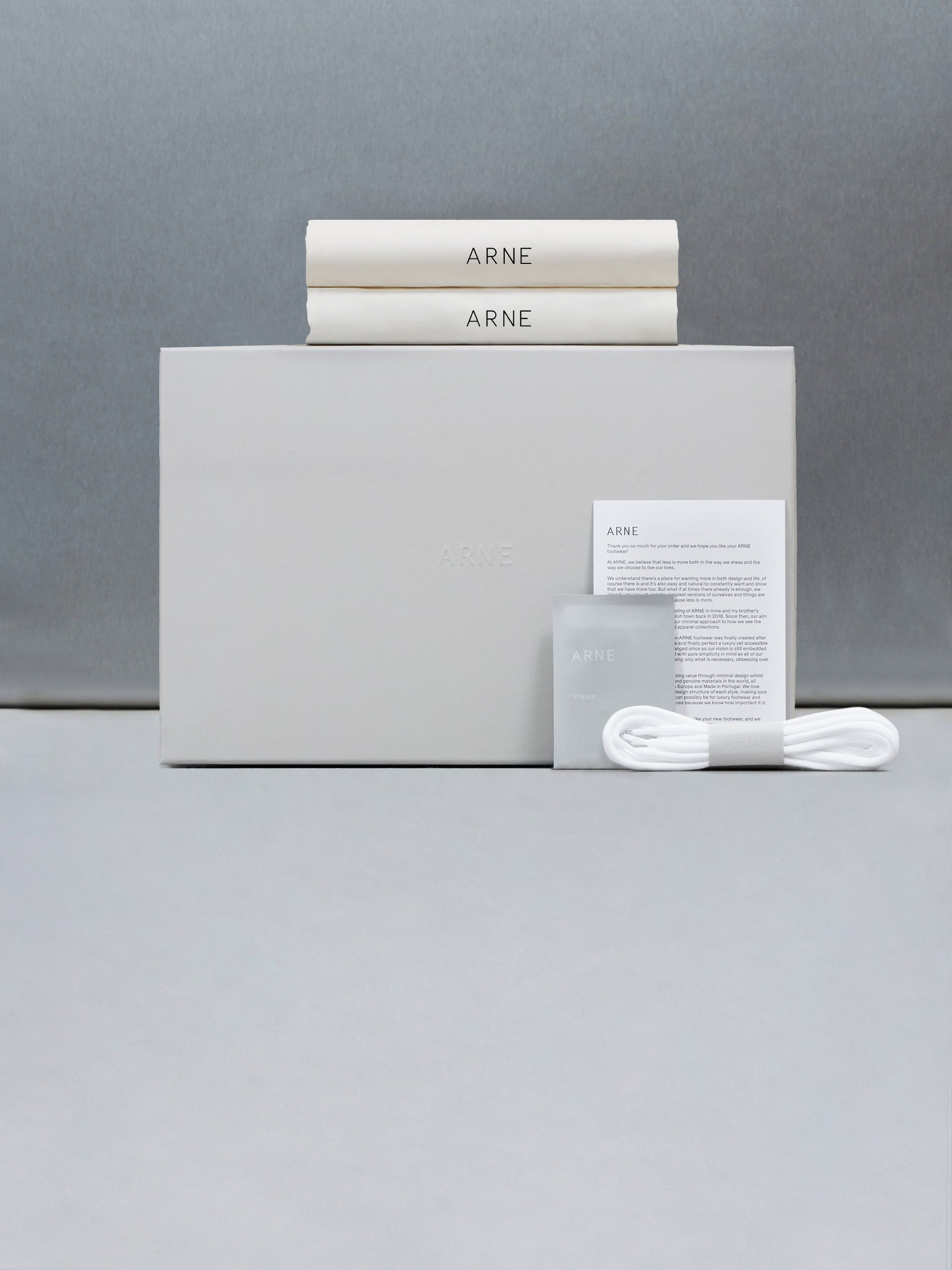 Circuit Trainer in White Grey