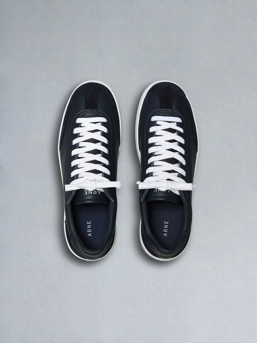 Tennis Trainer in Navy