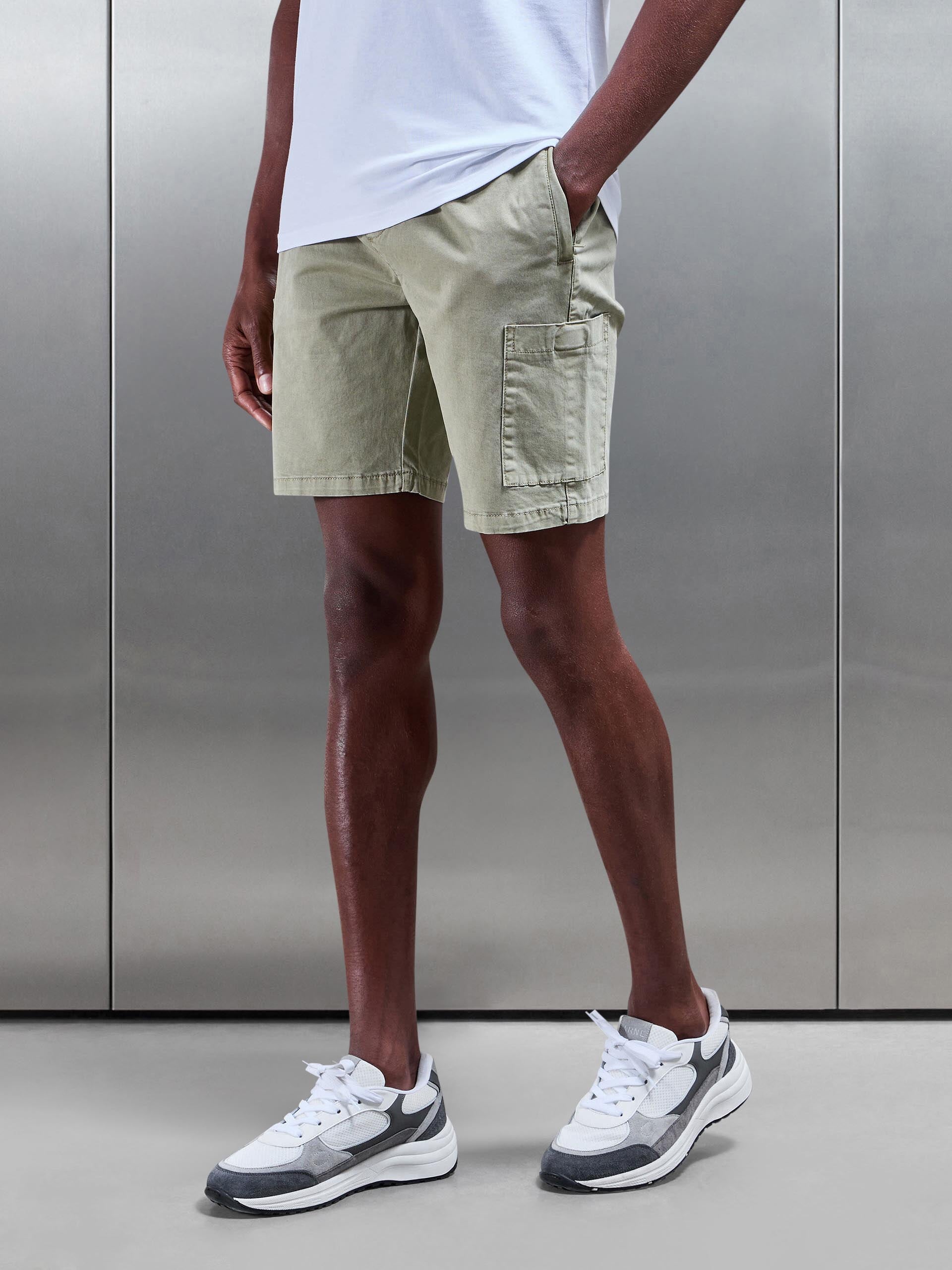 Garment Dye Cargo Short In Olive