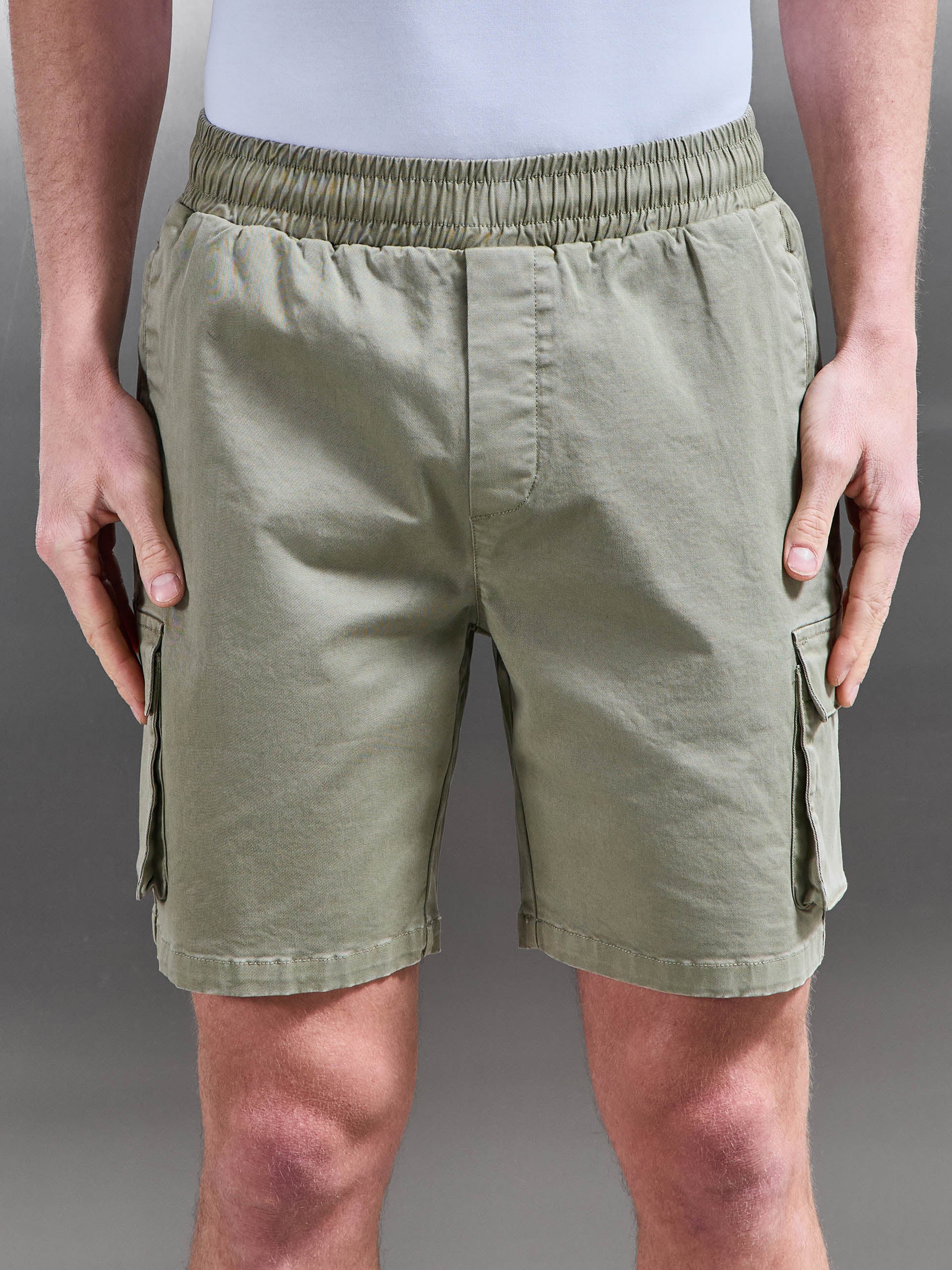 Garment Dye Cargo Short in Olive