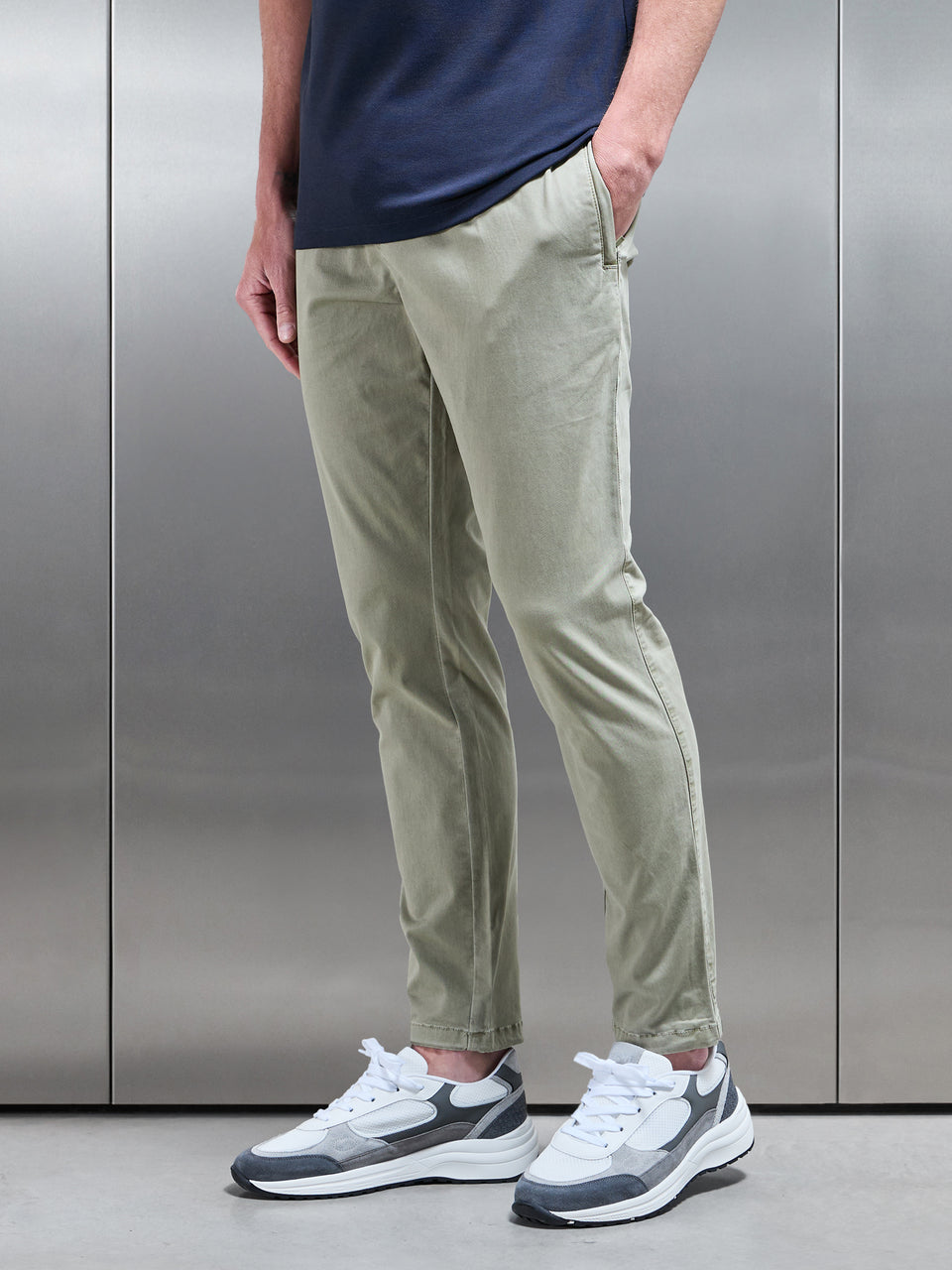 Garment Dye Cotton Trouser in Olive