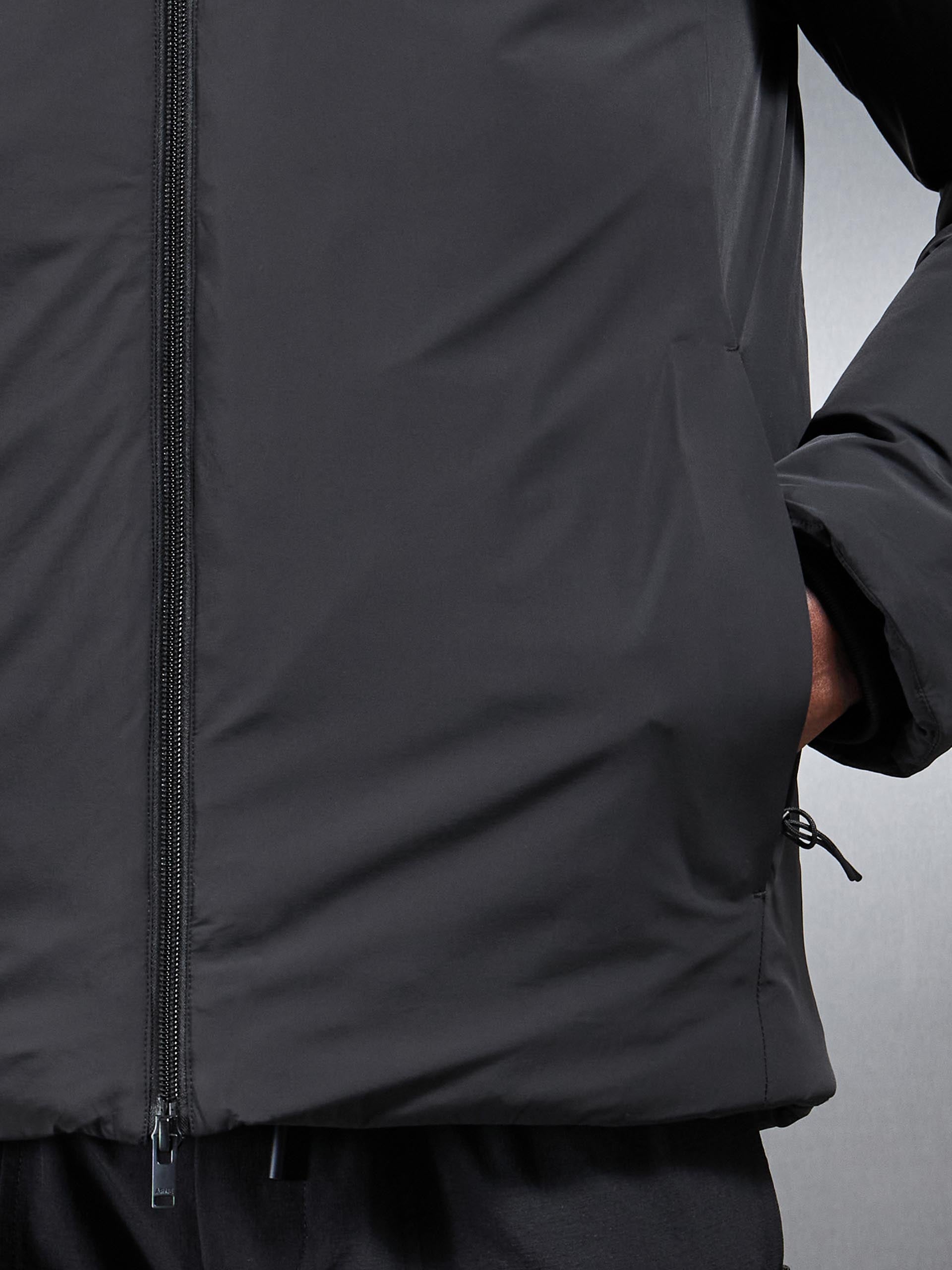 Hooded Puffer Jacket in Black