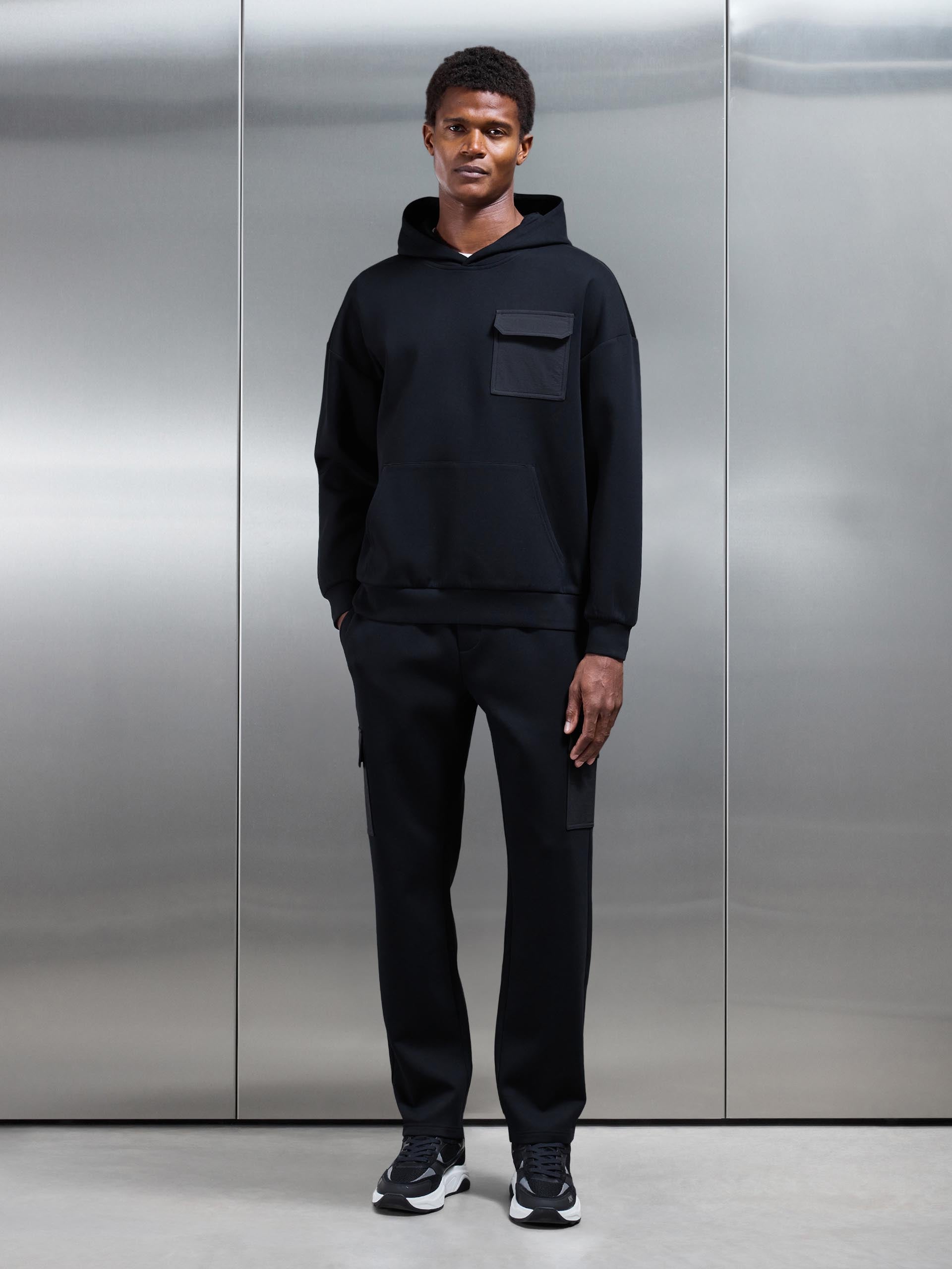 Hybrid Cargo Jogger in Black