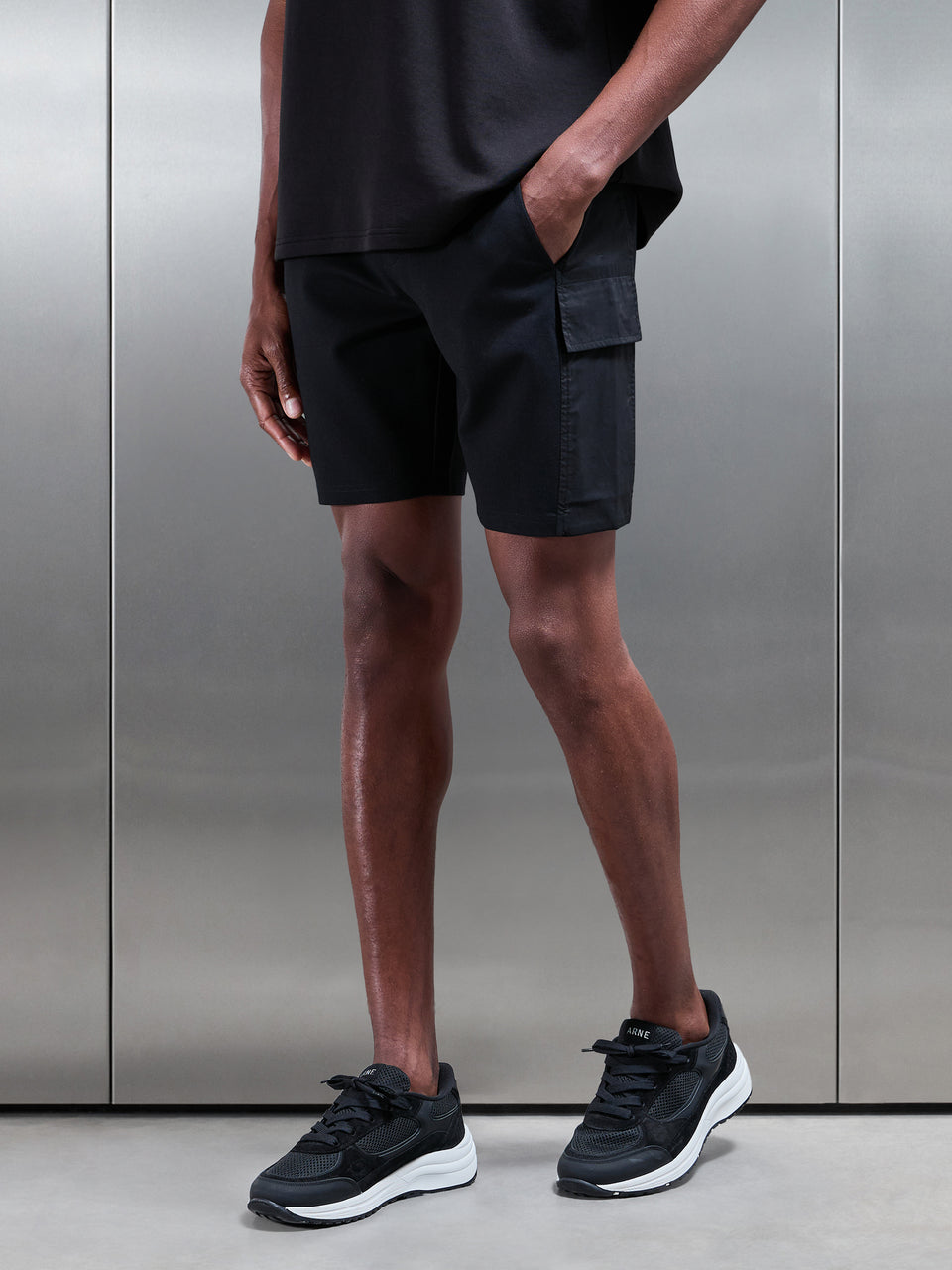 Hybrid Cargo Short in Black