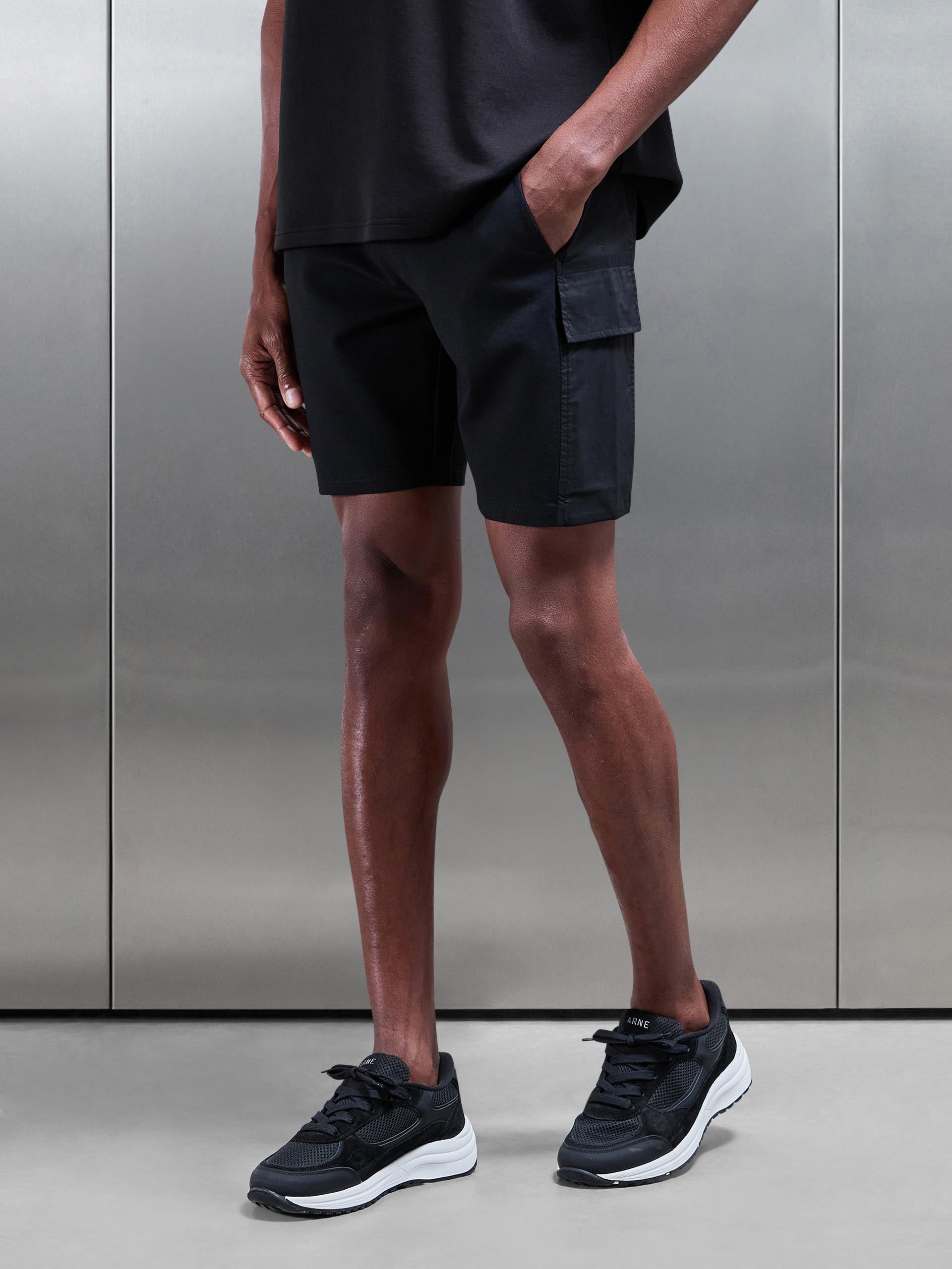 Hybrid Cargo Short in Black
