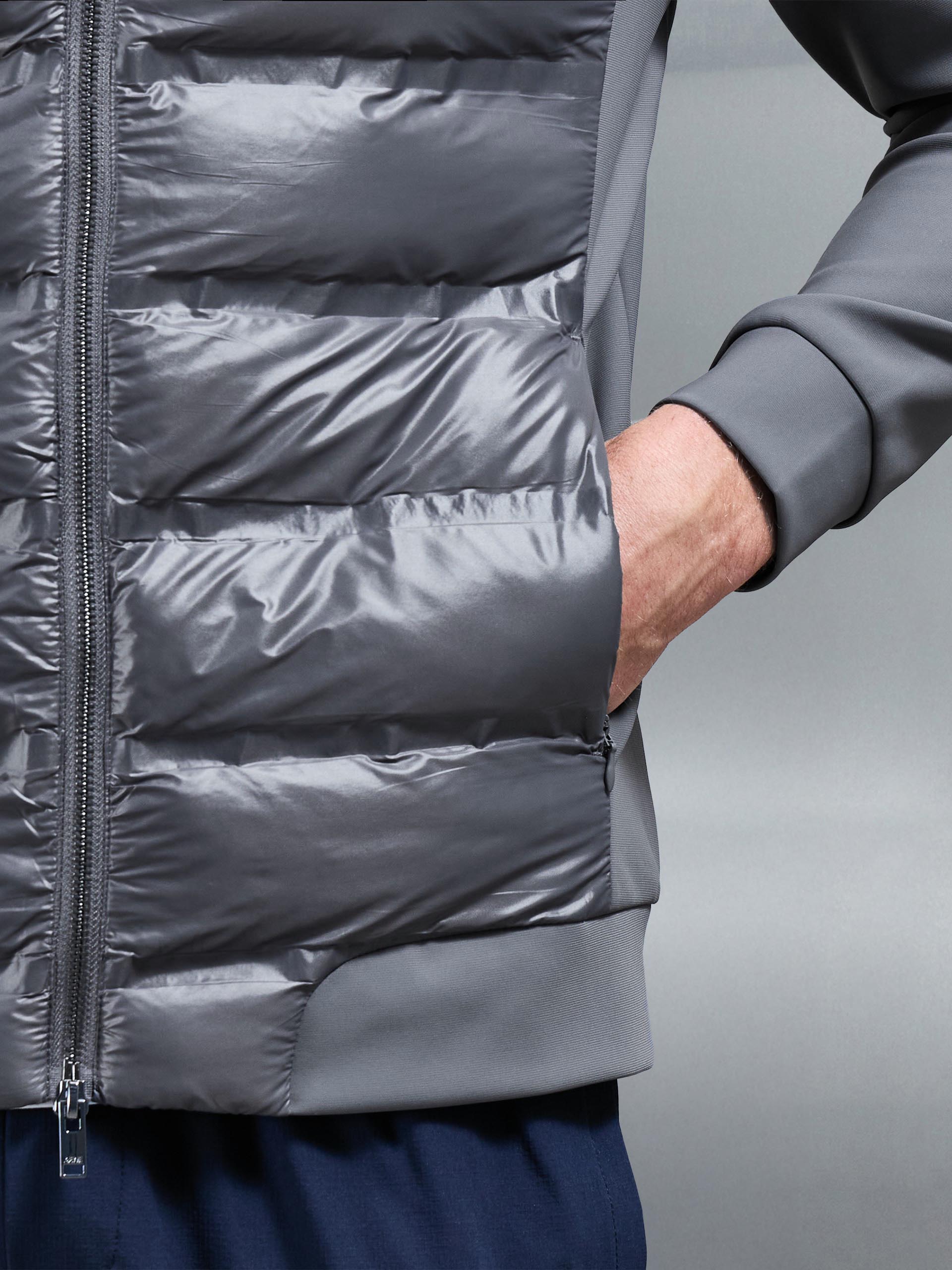 Hybrid Puffer Jacket in Grey