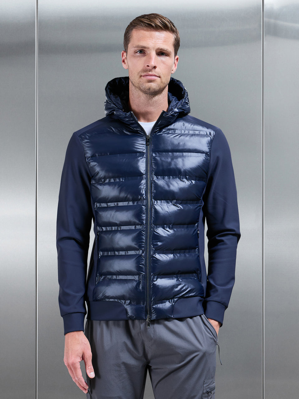Hybrid Puffer Jacket in Navy