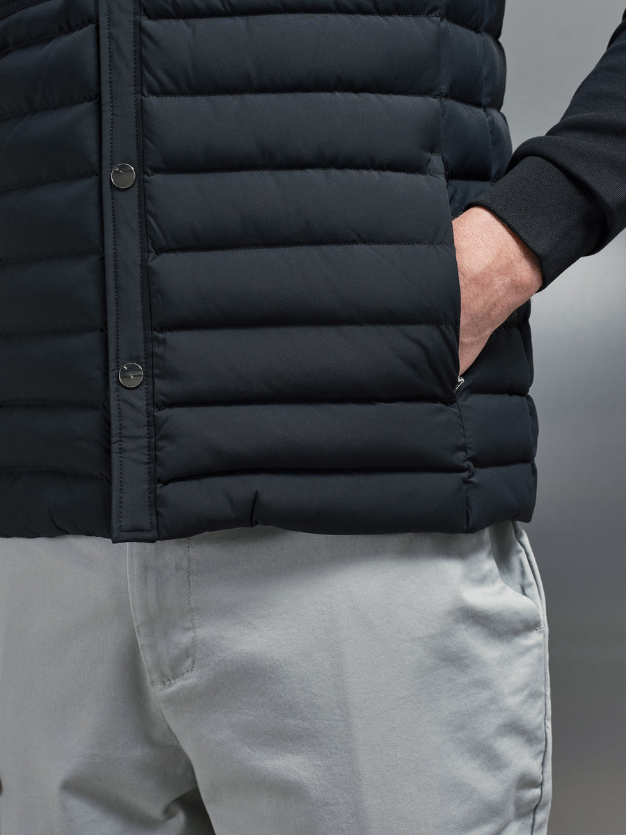 Hybrid Quilted Overshirt in Black