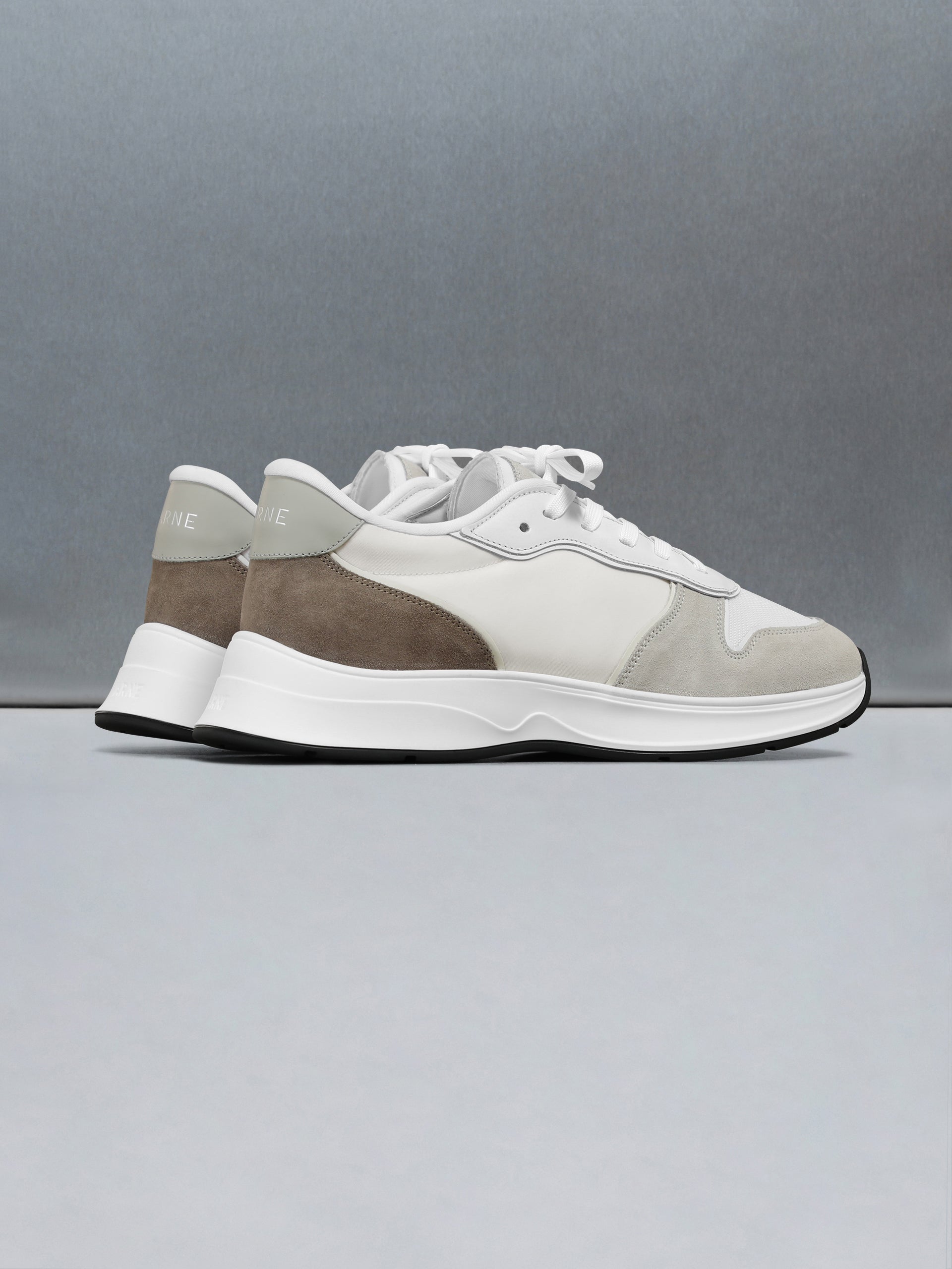 Hybrid Runner in White Stone