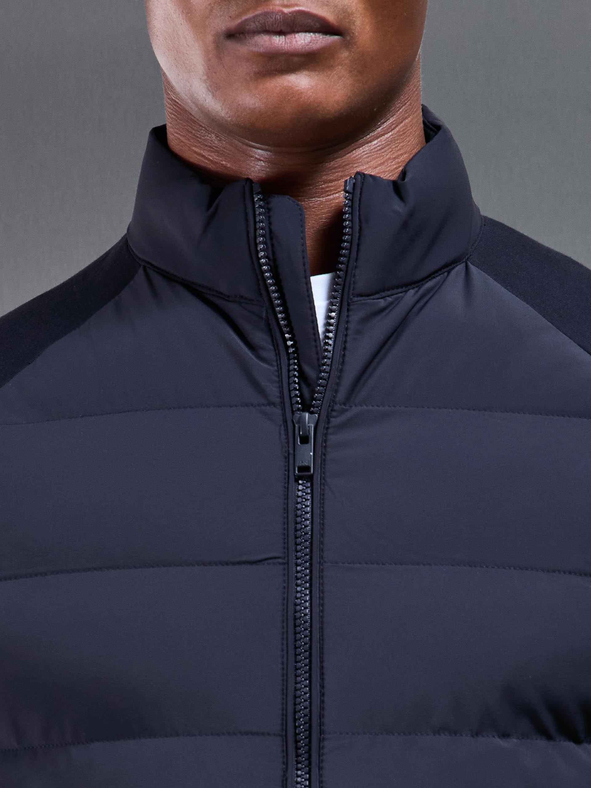 Hybrid Technical Puffer Jacket in Navy