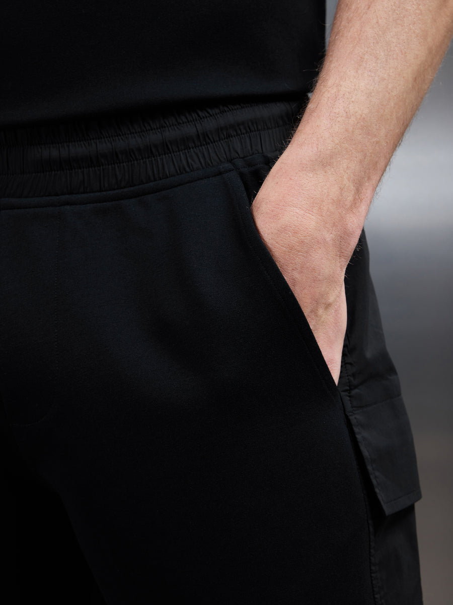 Hybrid Cargo Short in Black