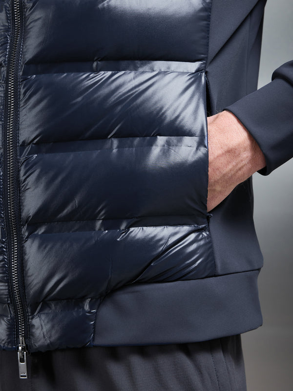 Hybrid Puffer Jacket in Navy