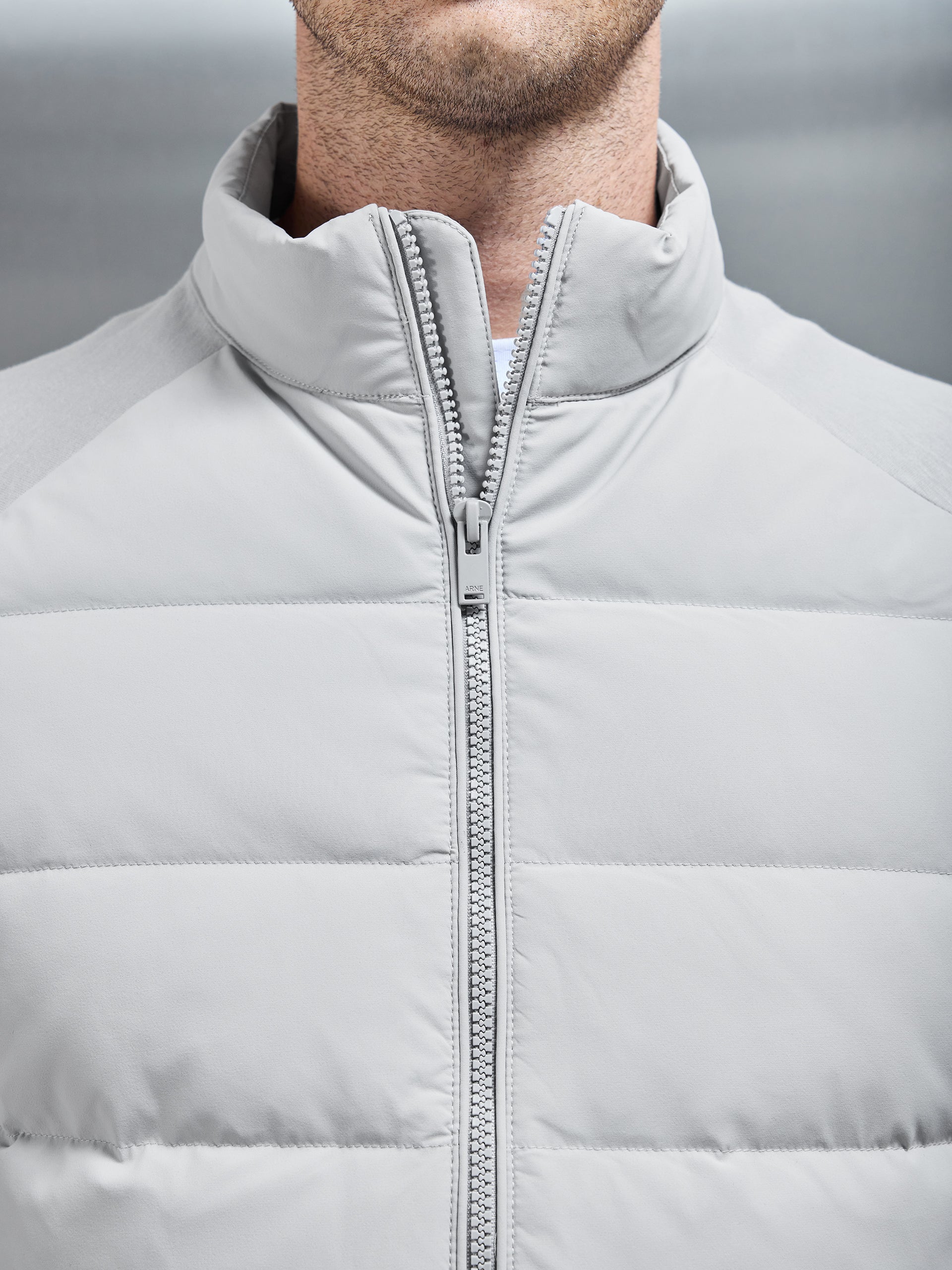 Hybrid Technical Puffer Jacket in Mid Grey
