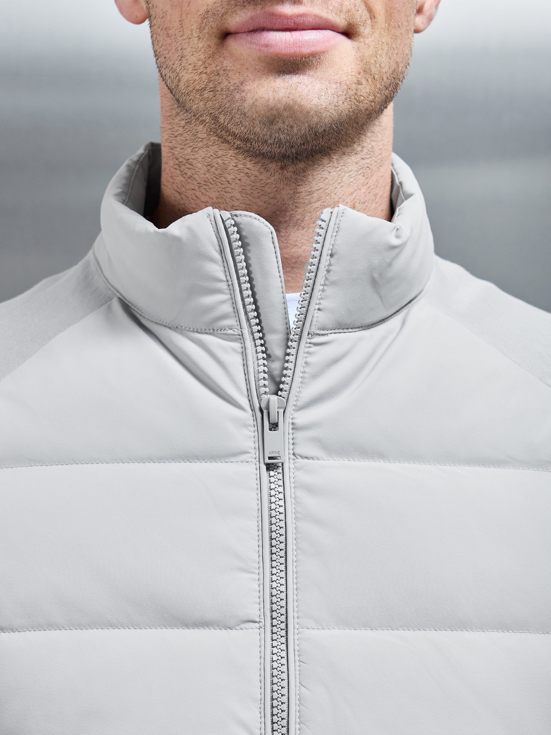 Hybrid Technical Puffer Jacket in Mid Grey