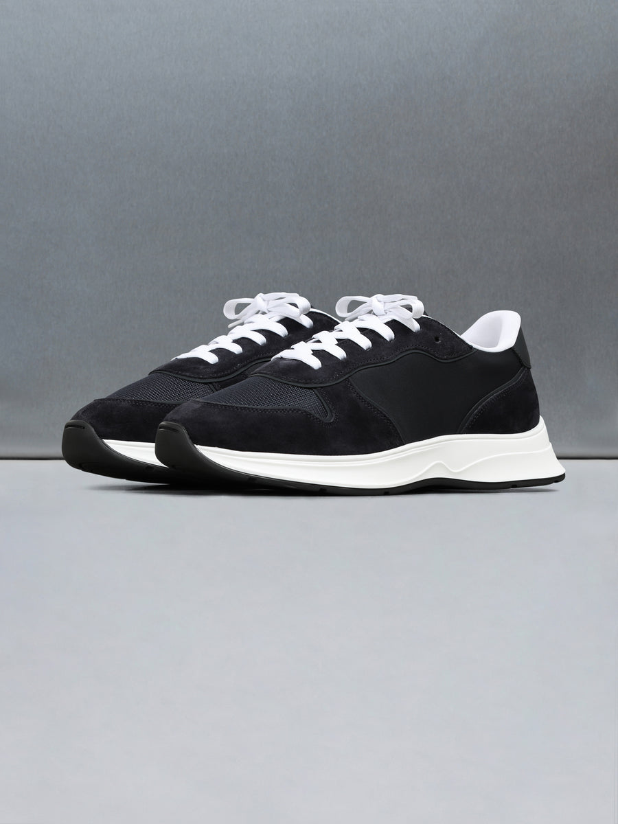 Hybrid Runner in Navy