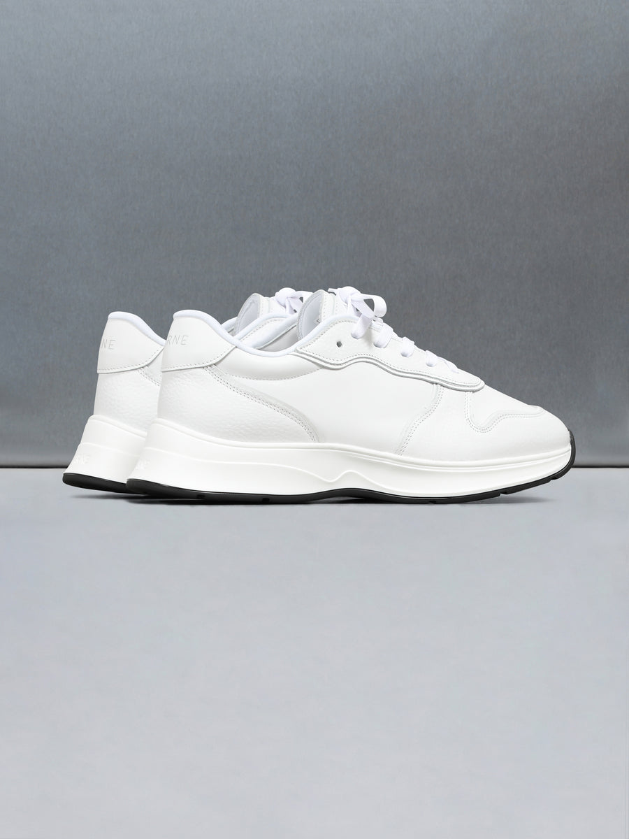 Hybrid Runner in Triple White