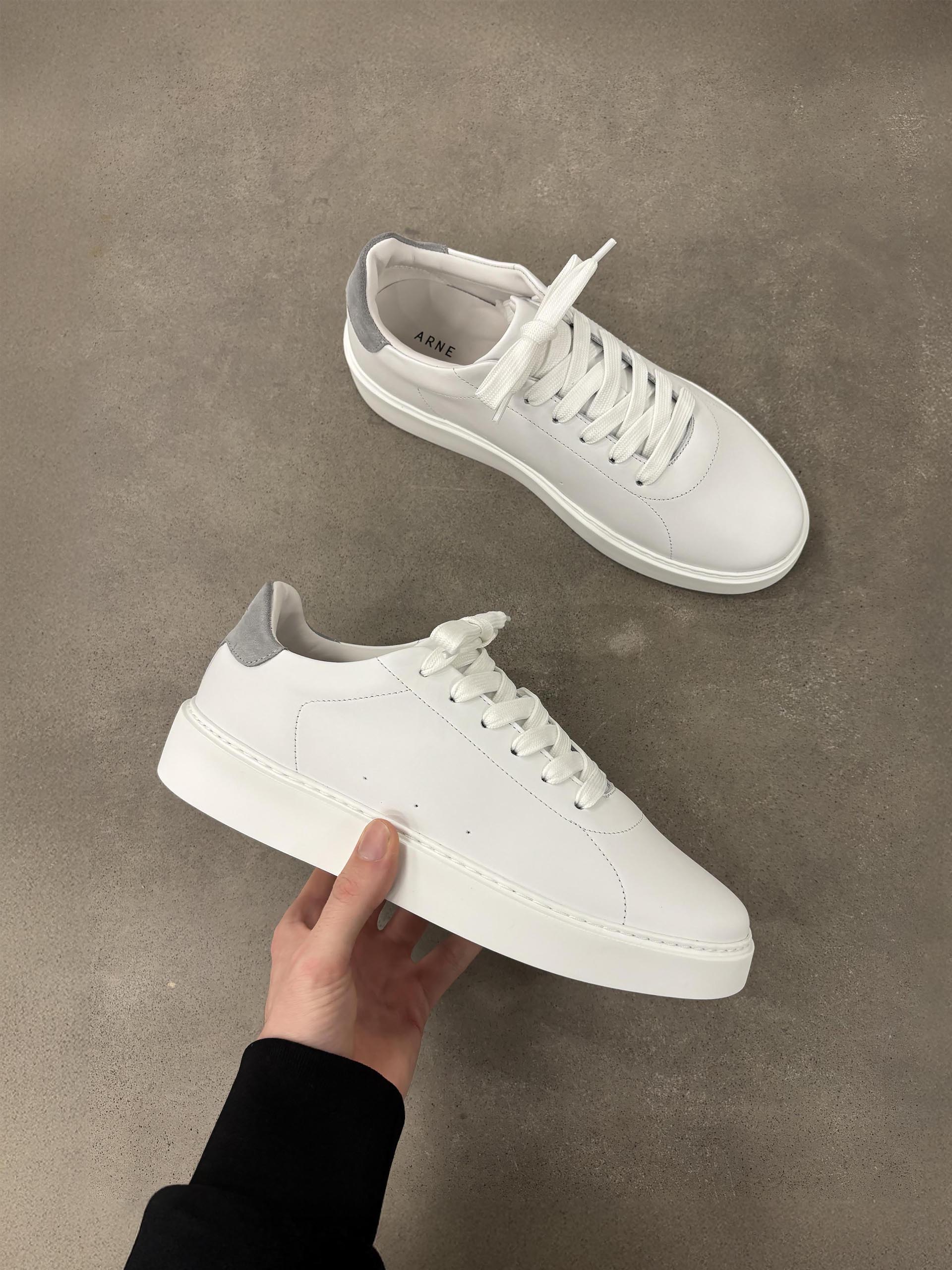 Everyday Leather Trainer in White Grey