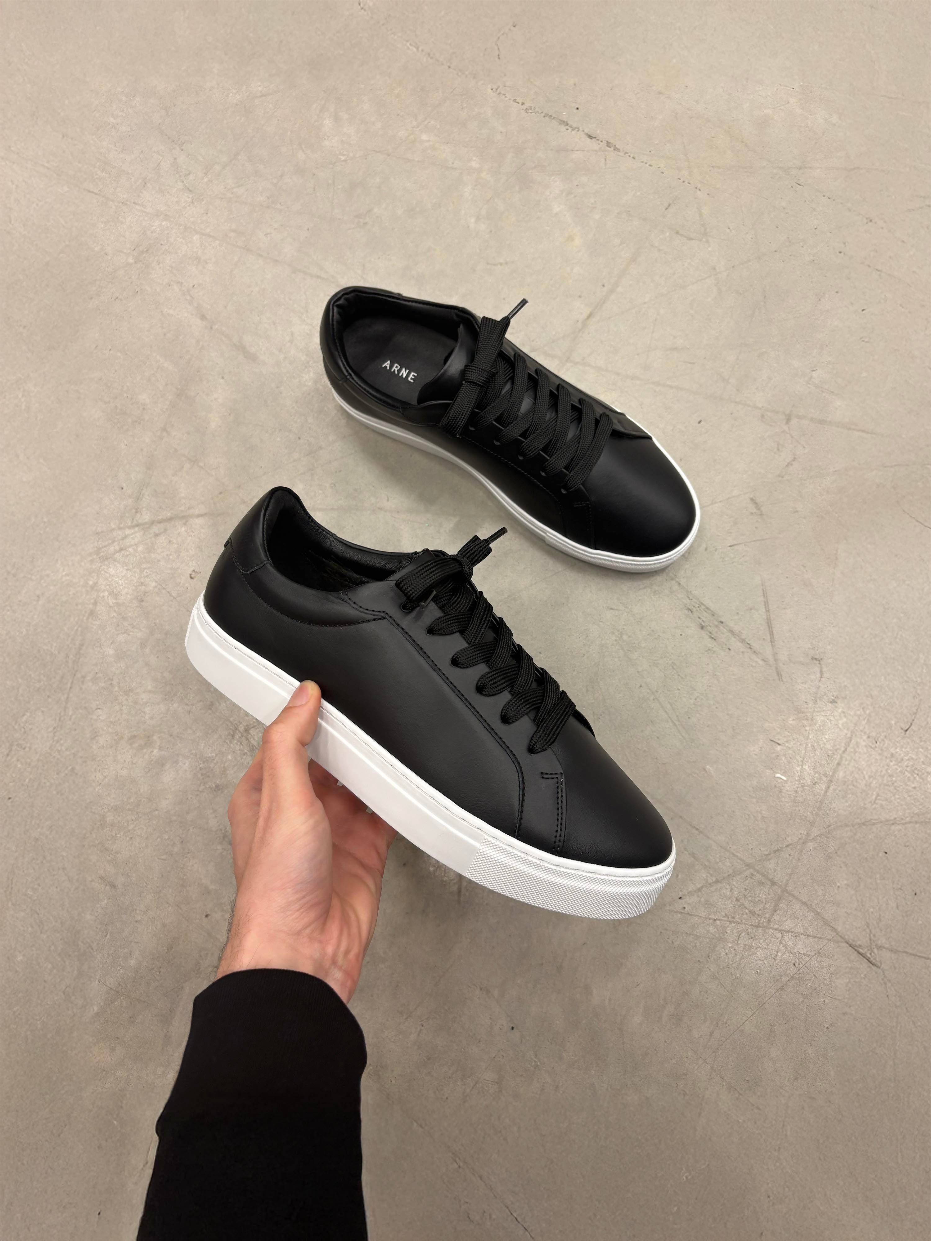 Low Essential Leather Trainer in Black ARNE UK