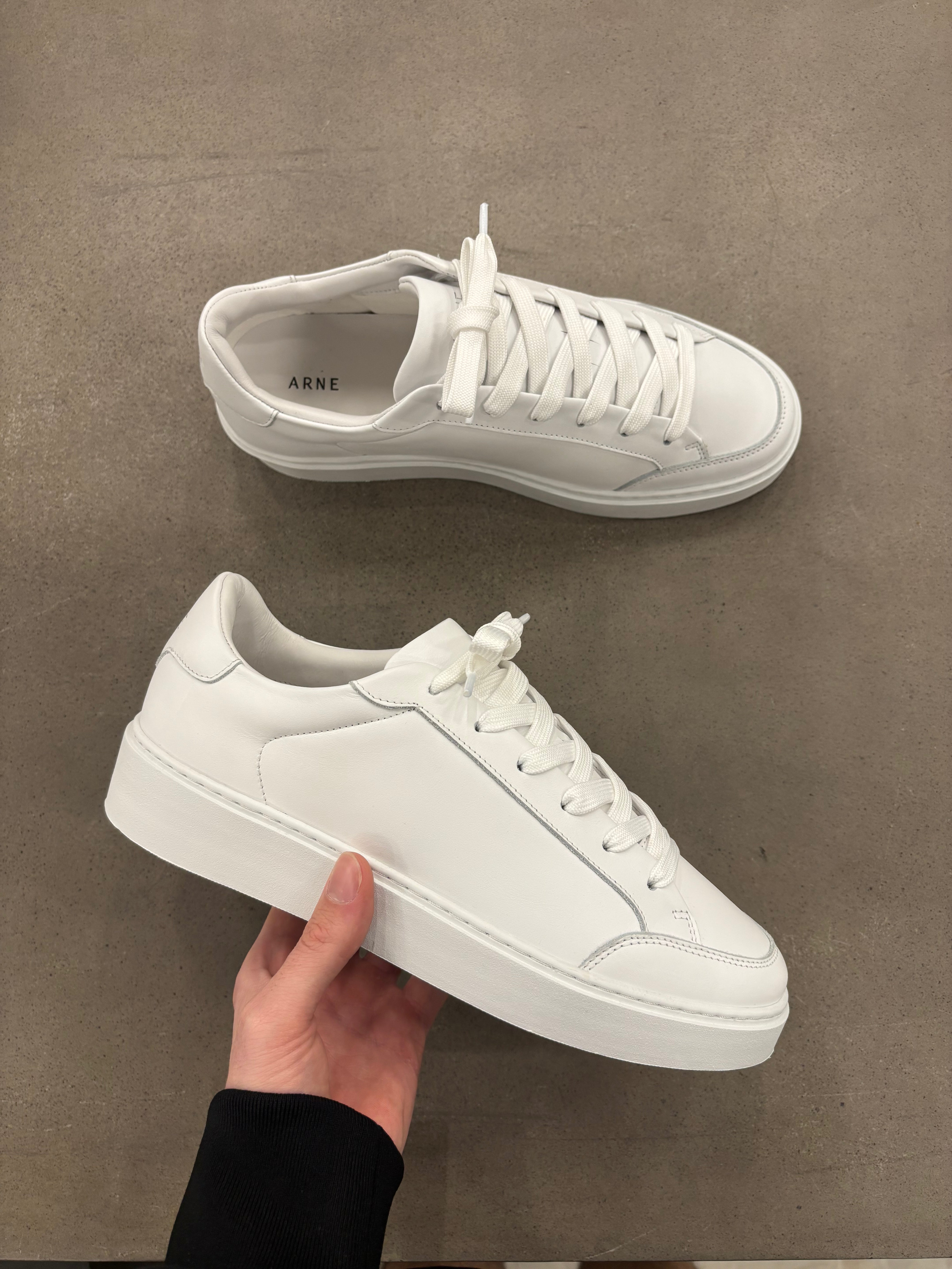 Mid Court Trainer in White