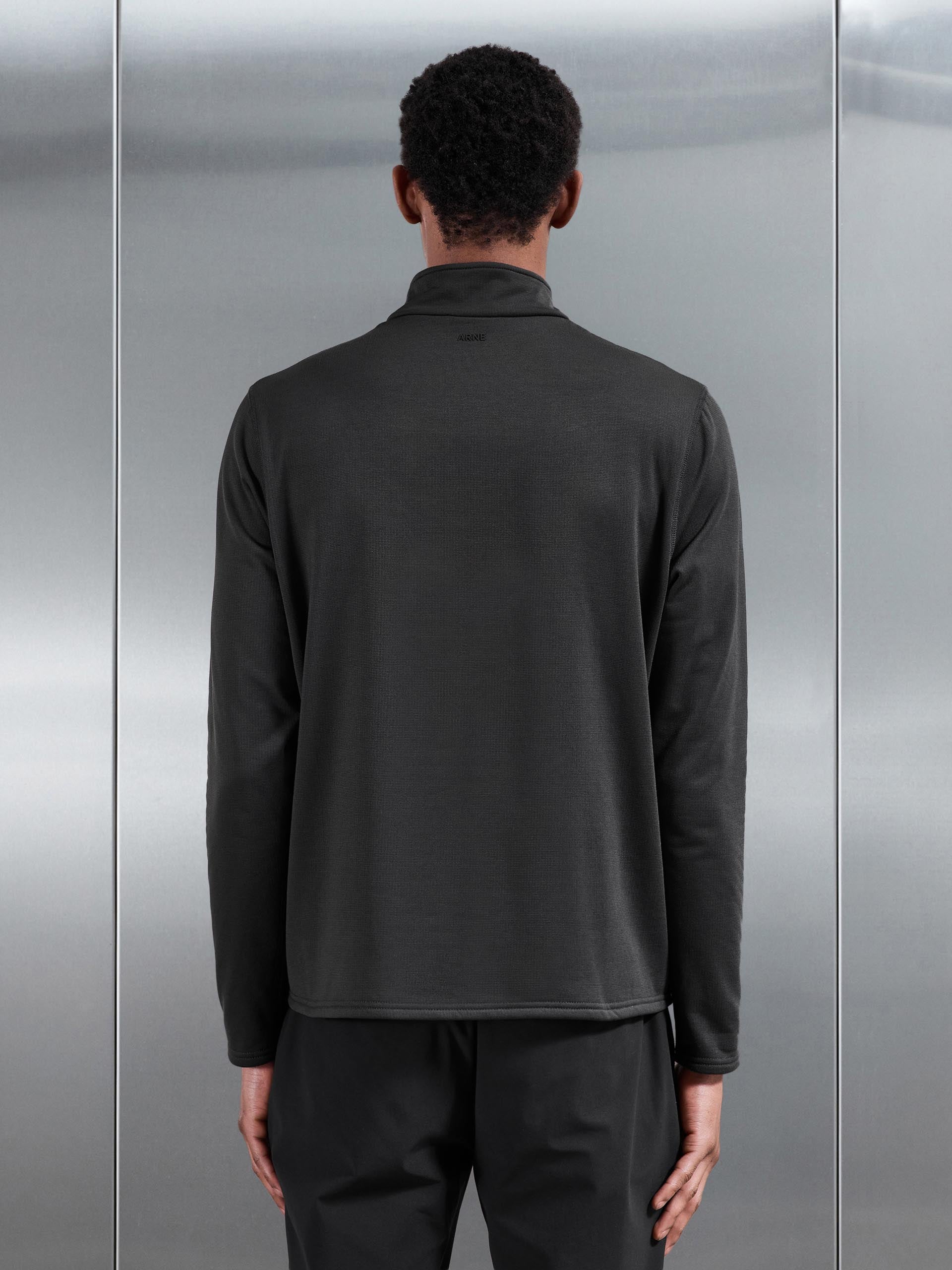 Insulating Golf Mid Layer in Grey