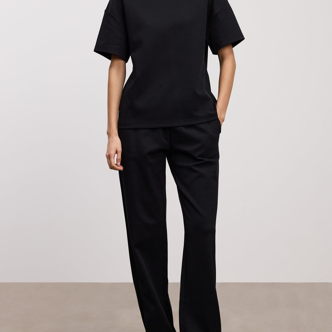 Womens Interlock Relaxed T-Shirt in Black