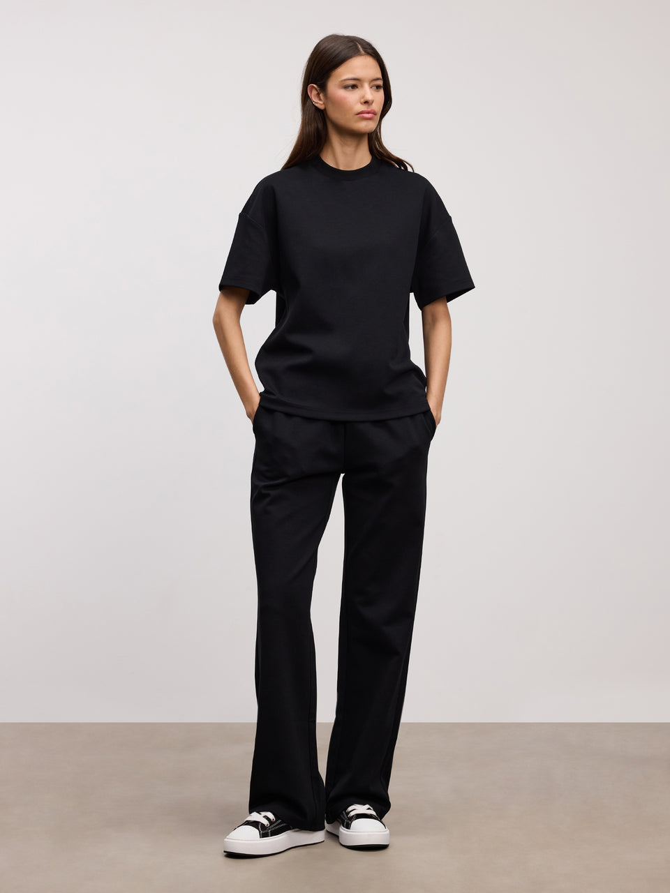 Womens Interlock Relaxed T-Shirt in Black